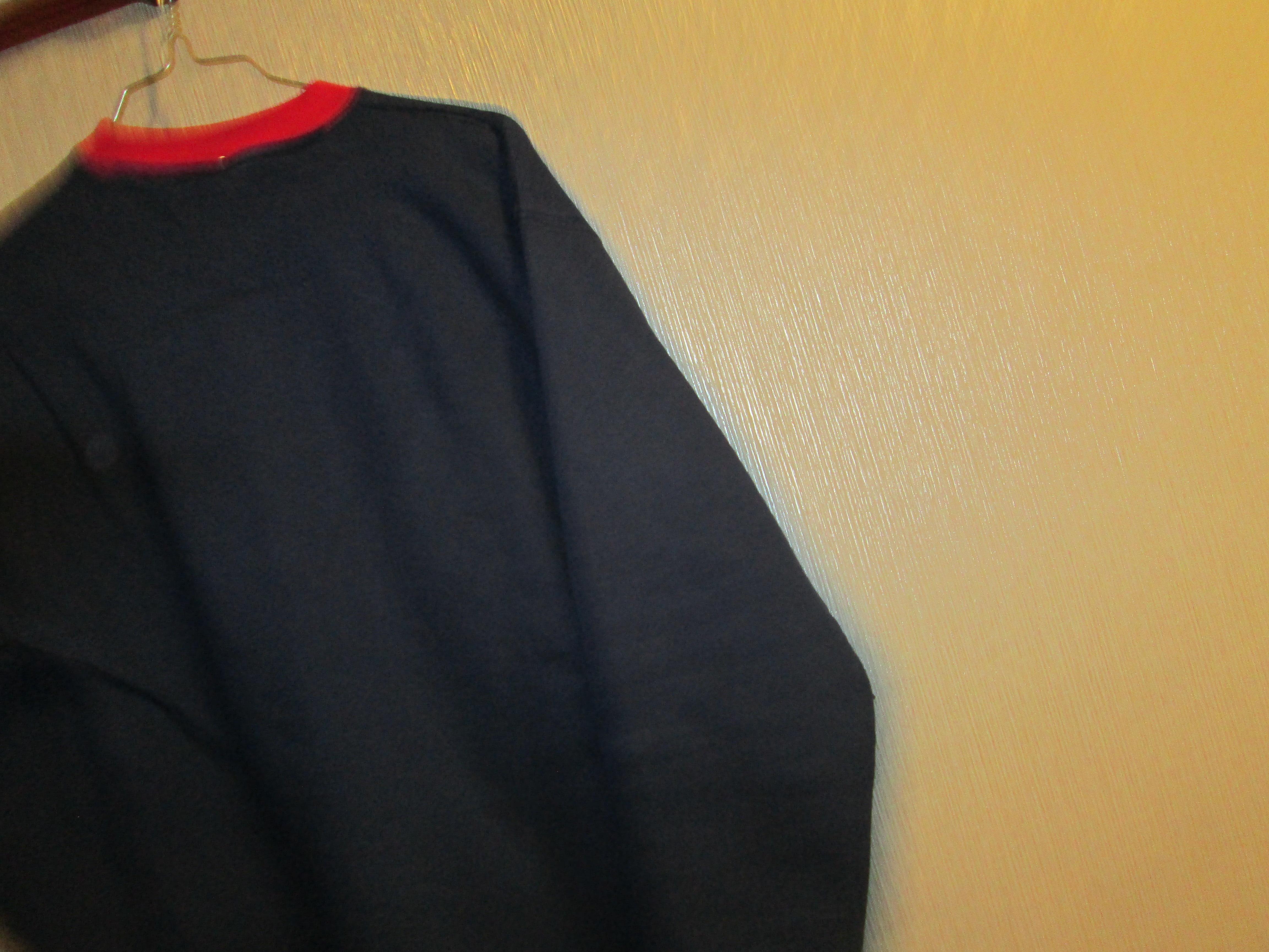 troc de troc sweat bleu et rouge t 38/40 16 ans bon état 7 noisettes image 1