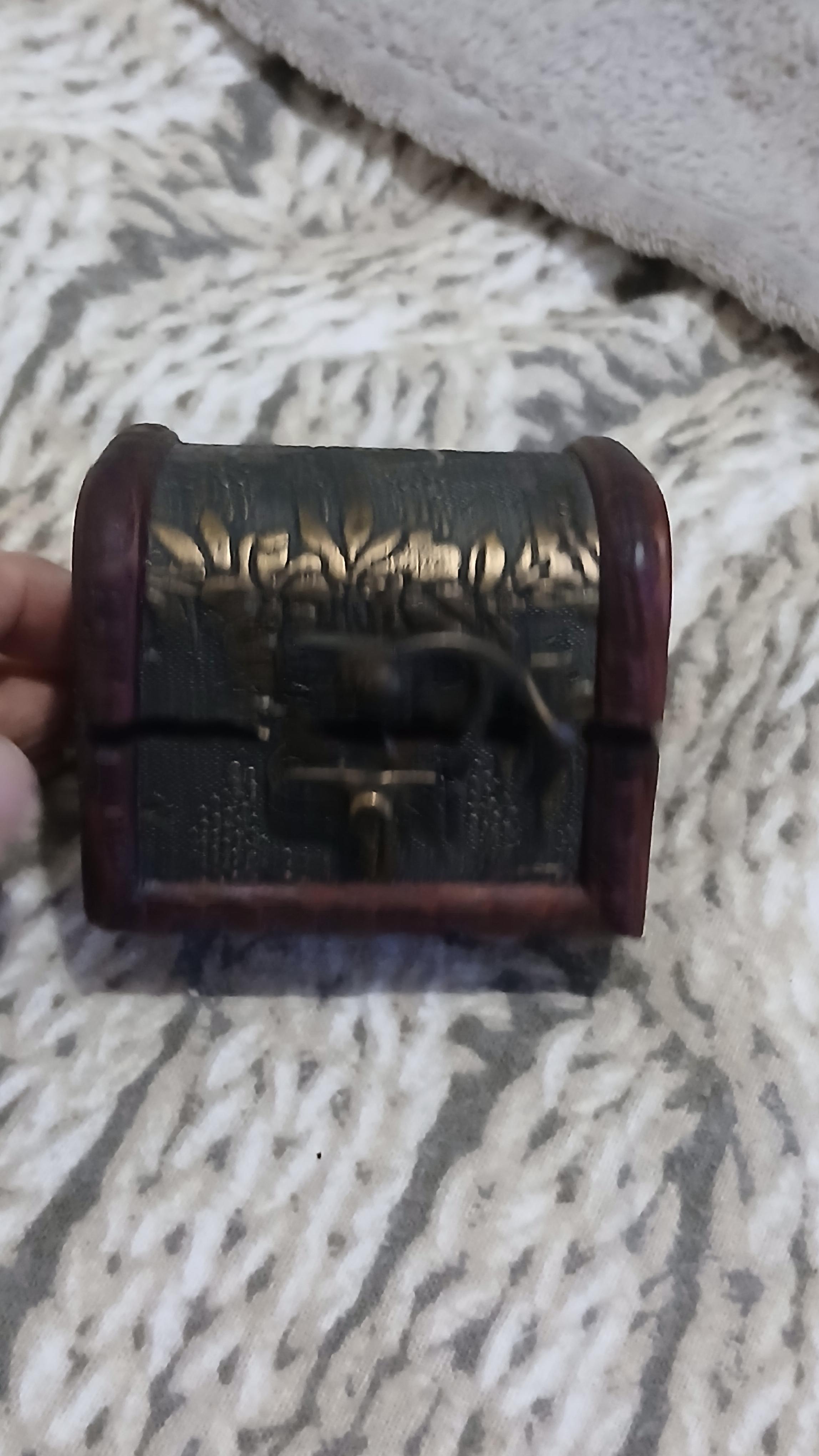 troc de troc réservé fidji  a  bijoux image 0