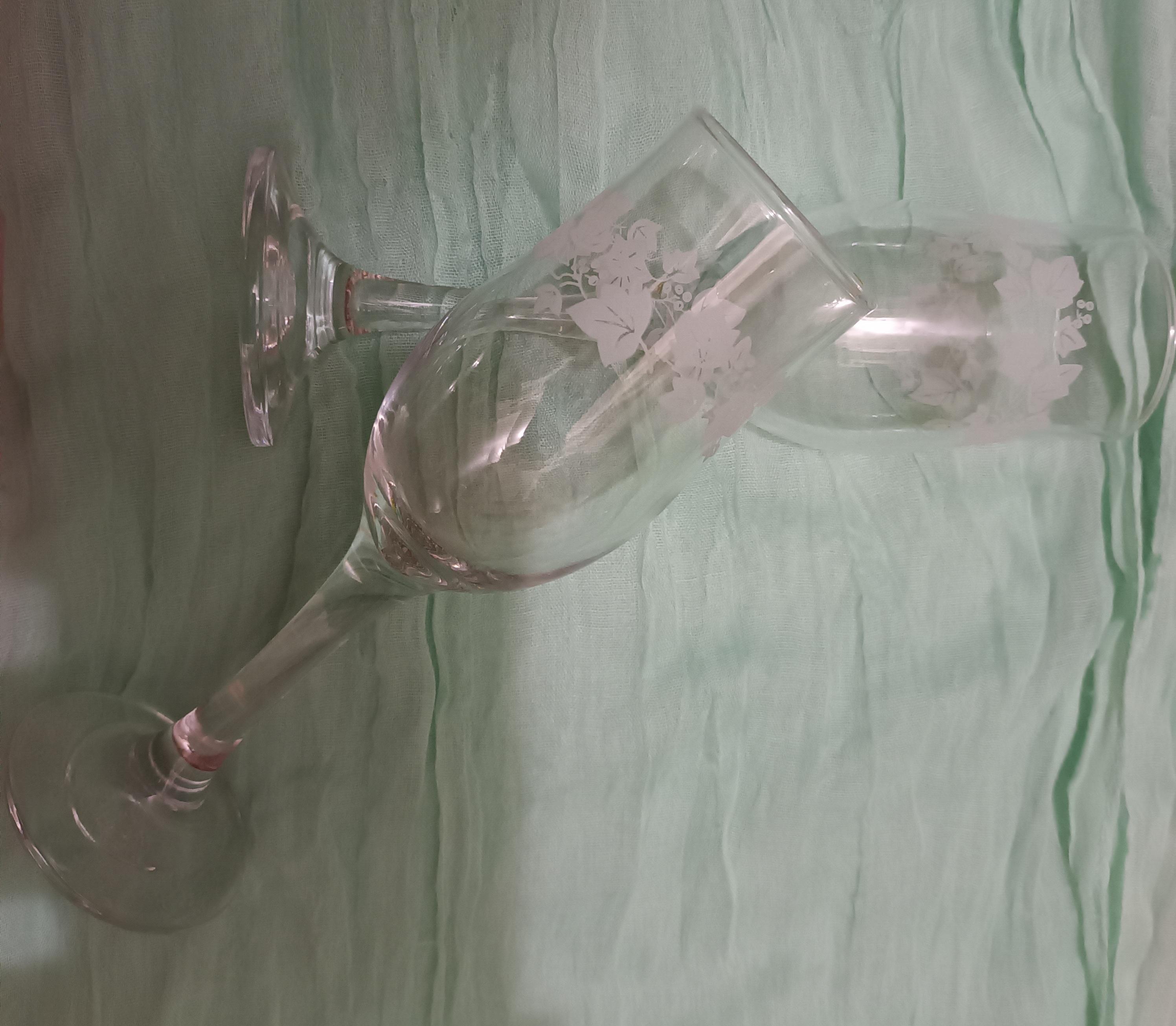 troc de troc 2 coupes de champagne, gravées image 0