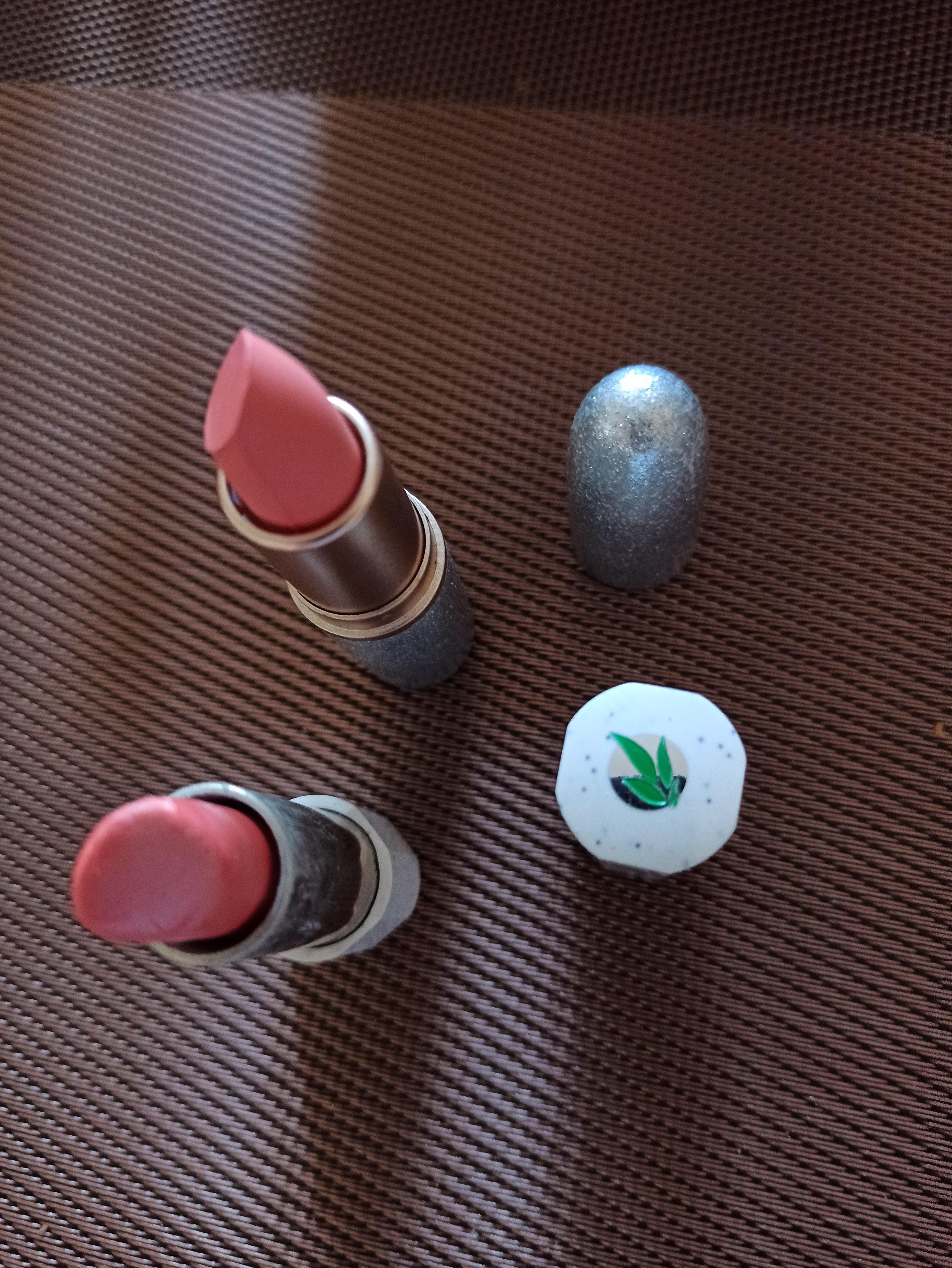 troc de troc deux rouge à lèvres rose clair dont un neuf image 0