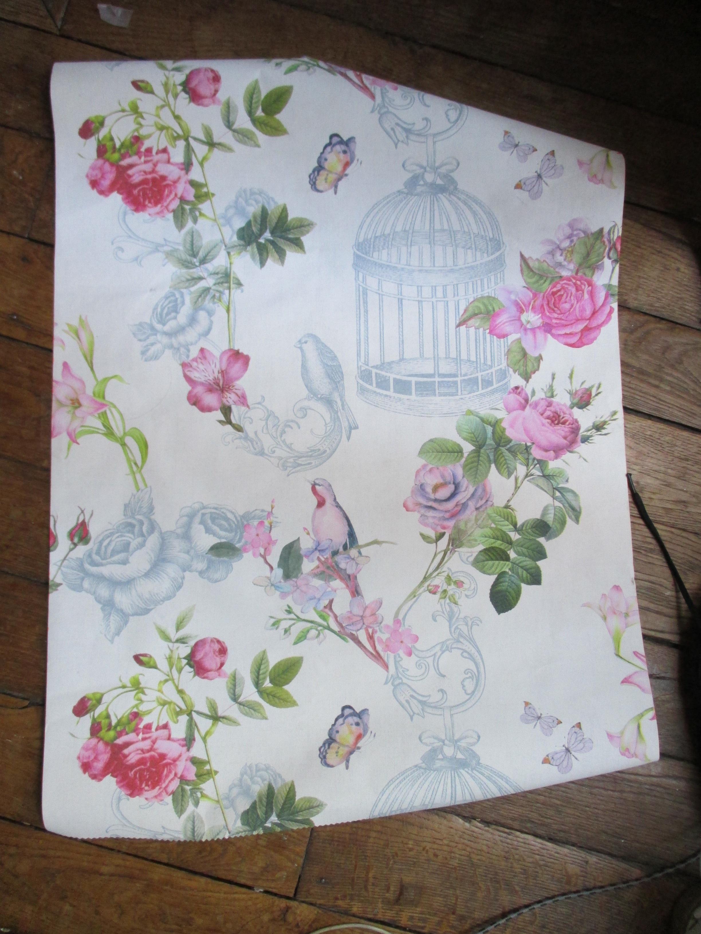 troc de troc ravissant lé de papier peint roses et oiseaux 70 x 50 image 0
