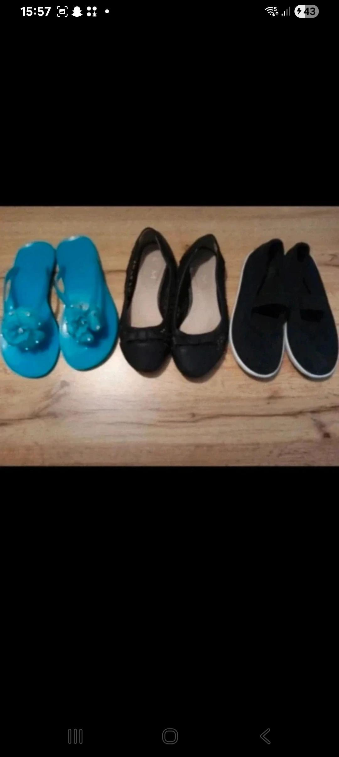 troc de troc lot chaussures fille image 0