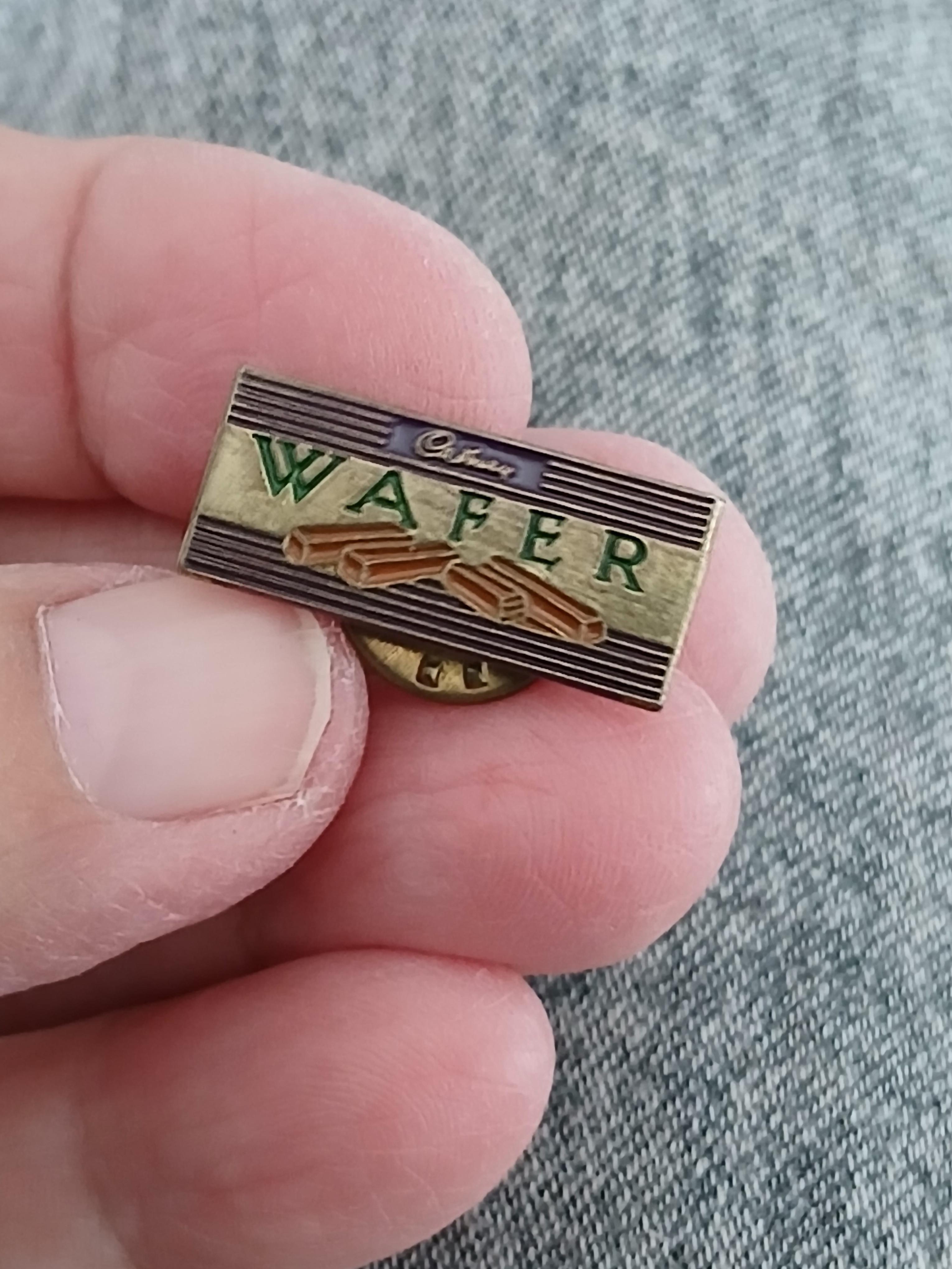 troc de troc un pins image 0