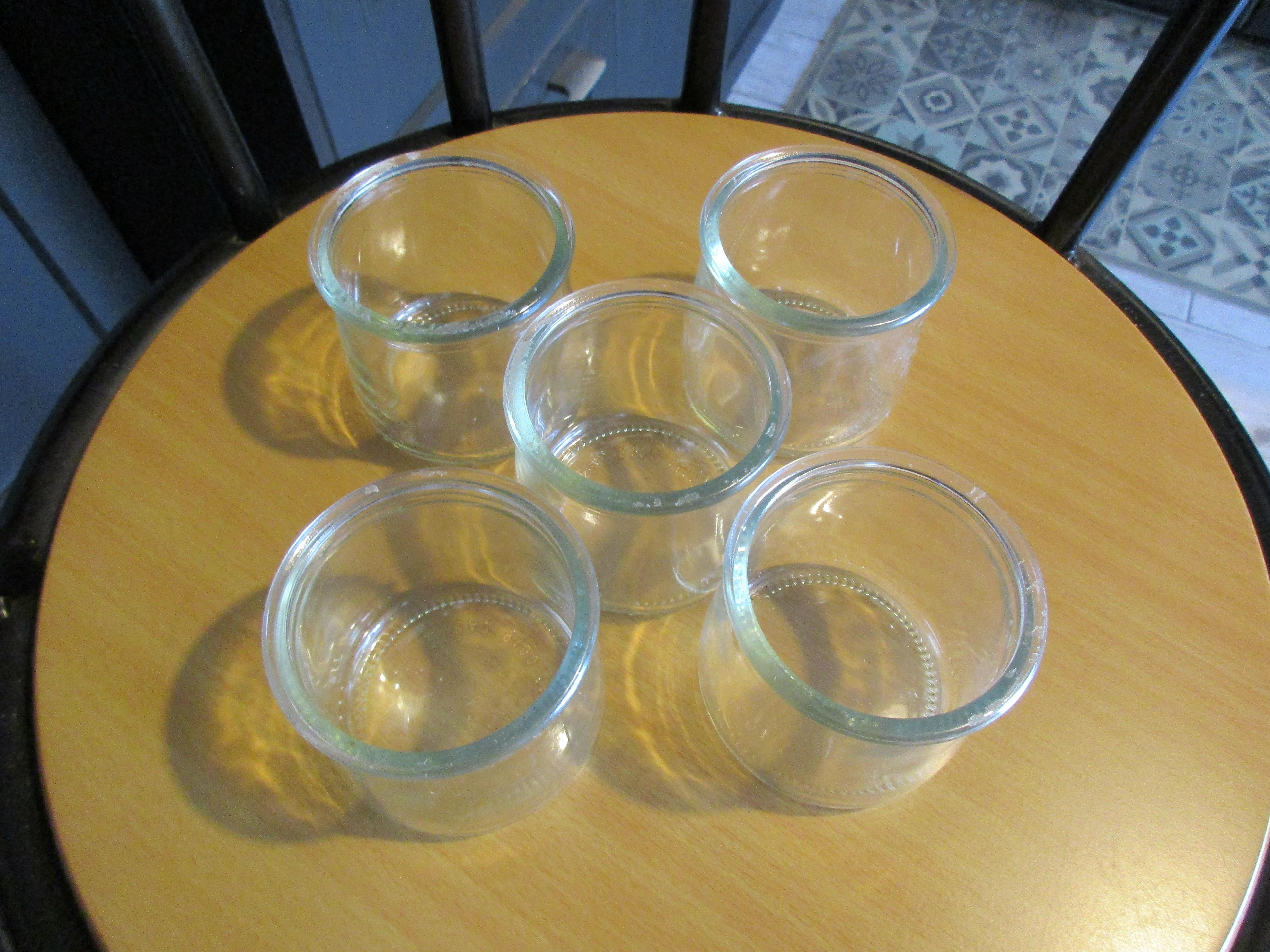 troc de troc 5 pots de yaourts en verre image 1