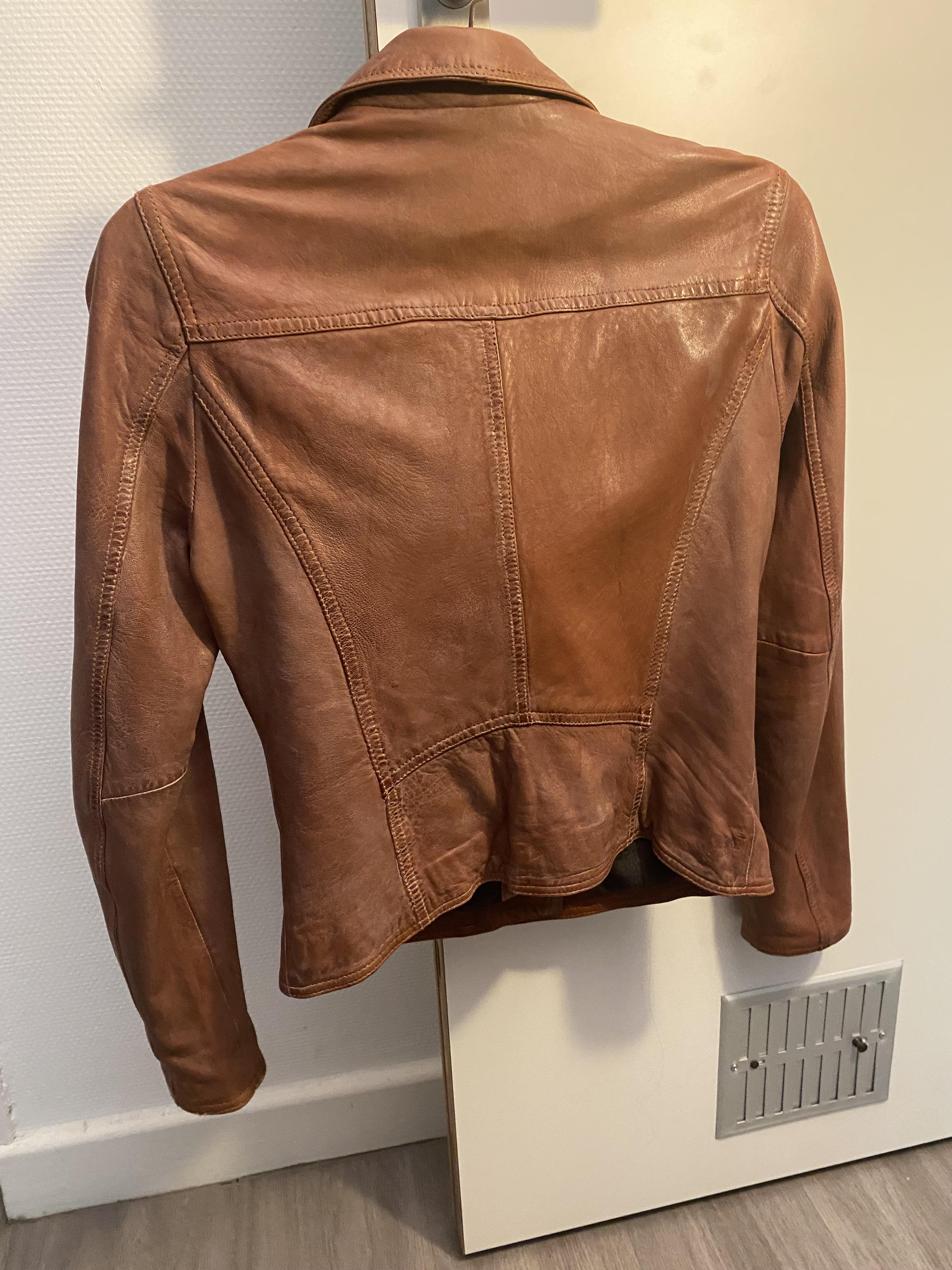 troc de troc veste en cuire femme taille 36 image 1