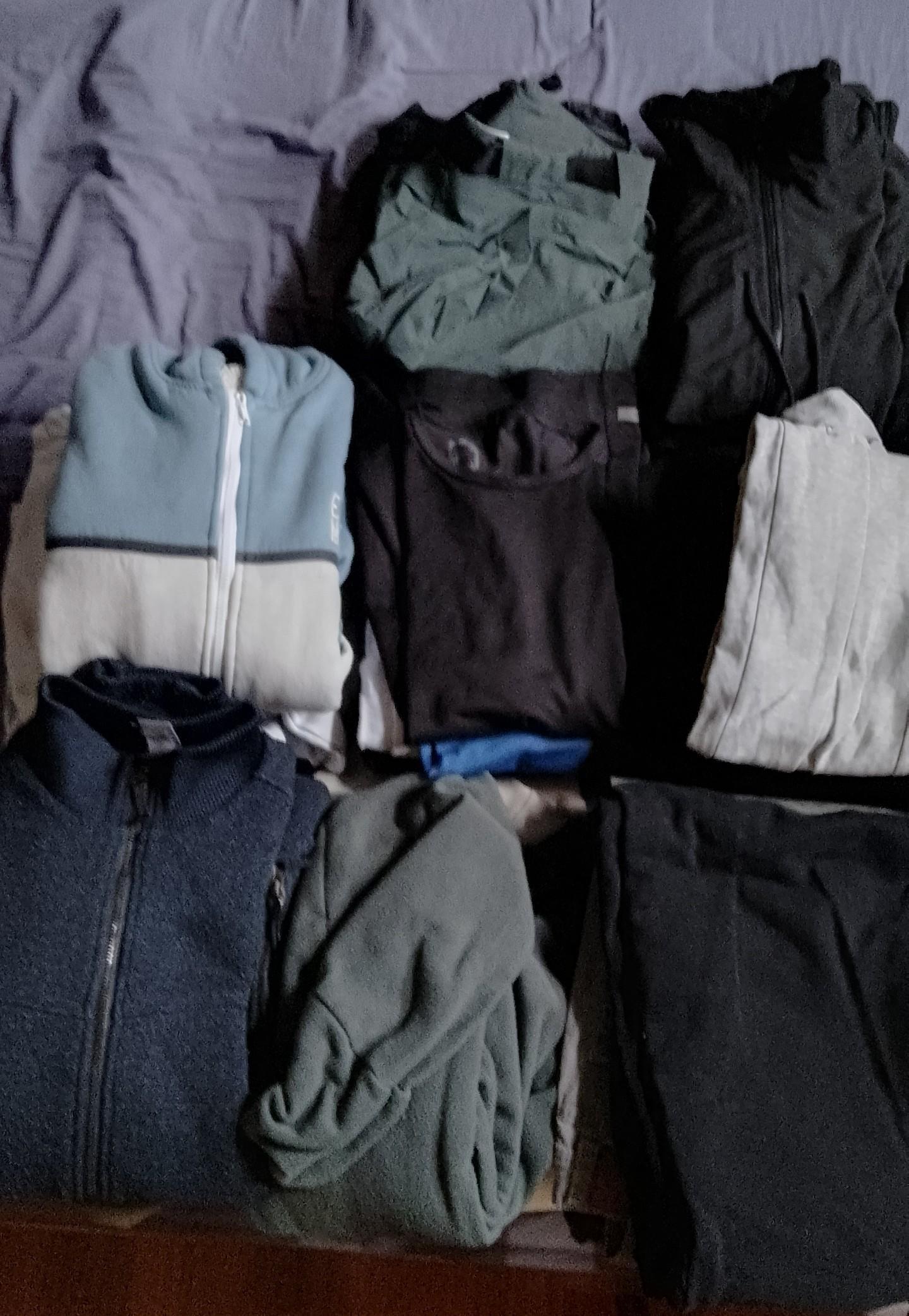 troc de troc lot vêtements, 16 ans, garçon, très bon état image 0
