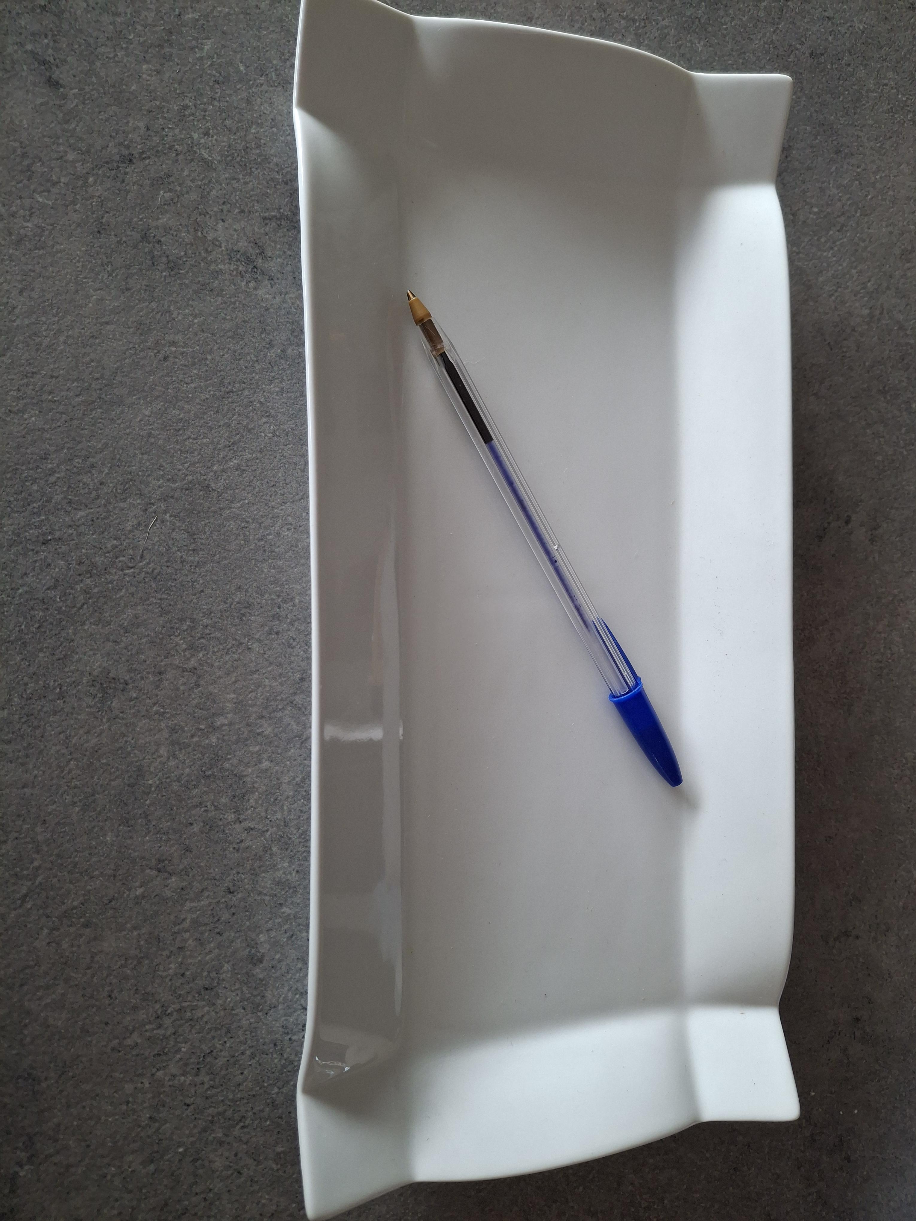 troc de troc 6 assiettes neuves originales image 0