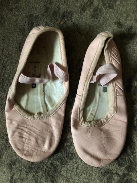 troc de troc chaussons danse classique fillette domyos taille 29 image 0