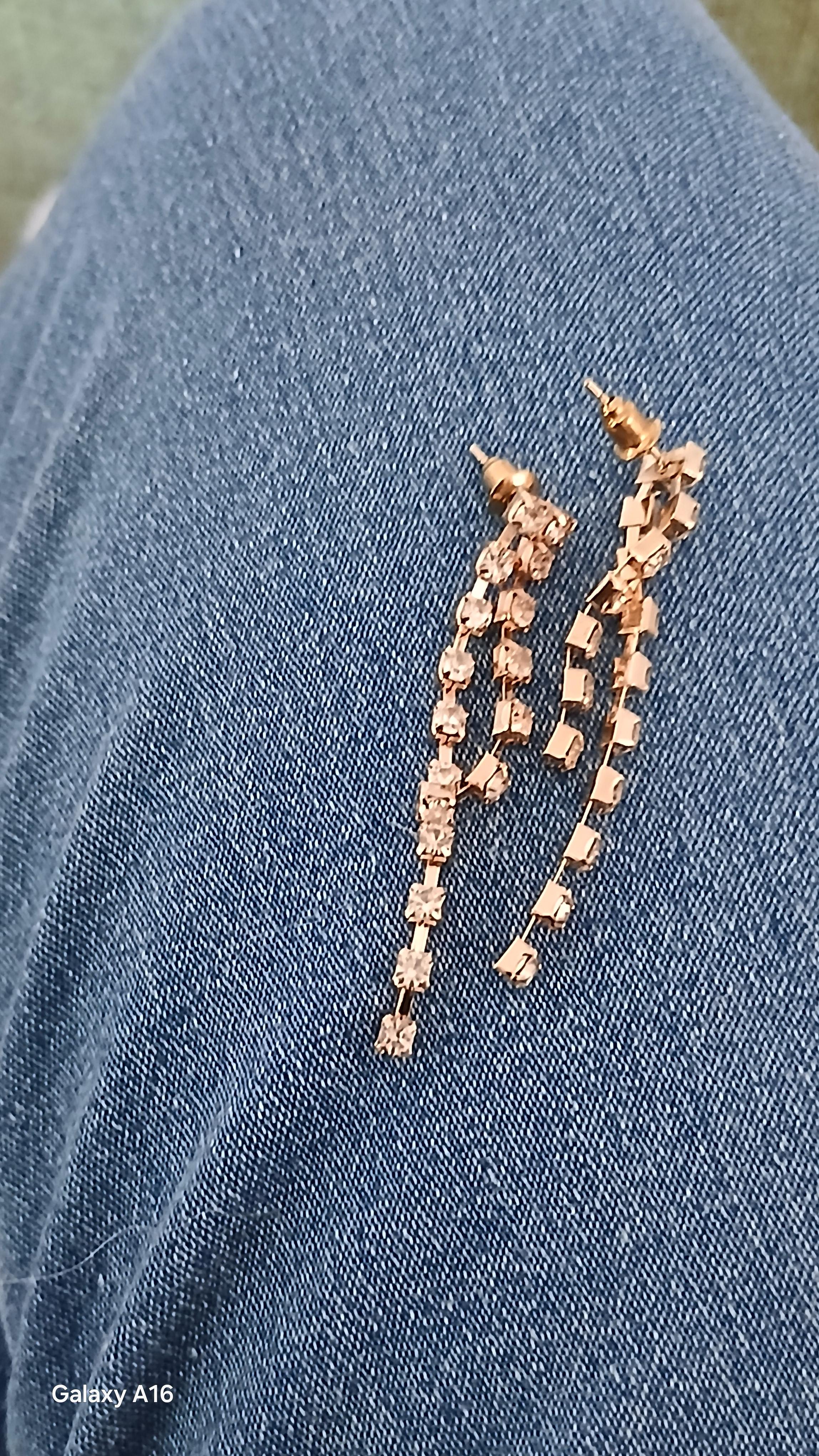 troc de troc une paire de boucle d oreille image 2