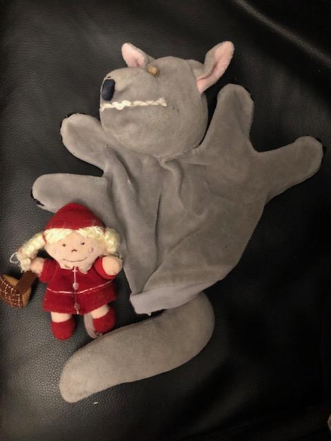 troc de troc lot de marionnettes grand méchant loup et petit chaperon rouge image 0