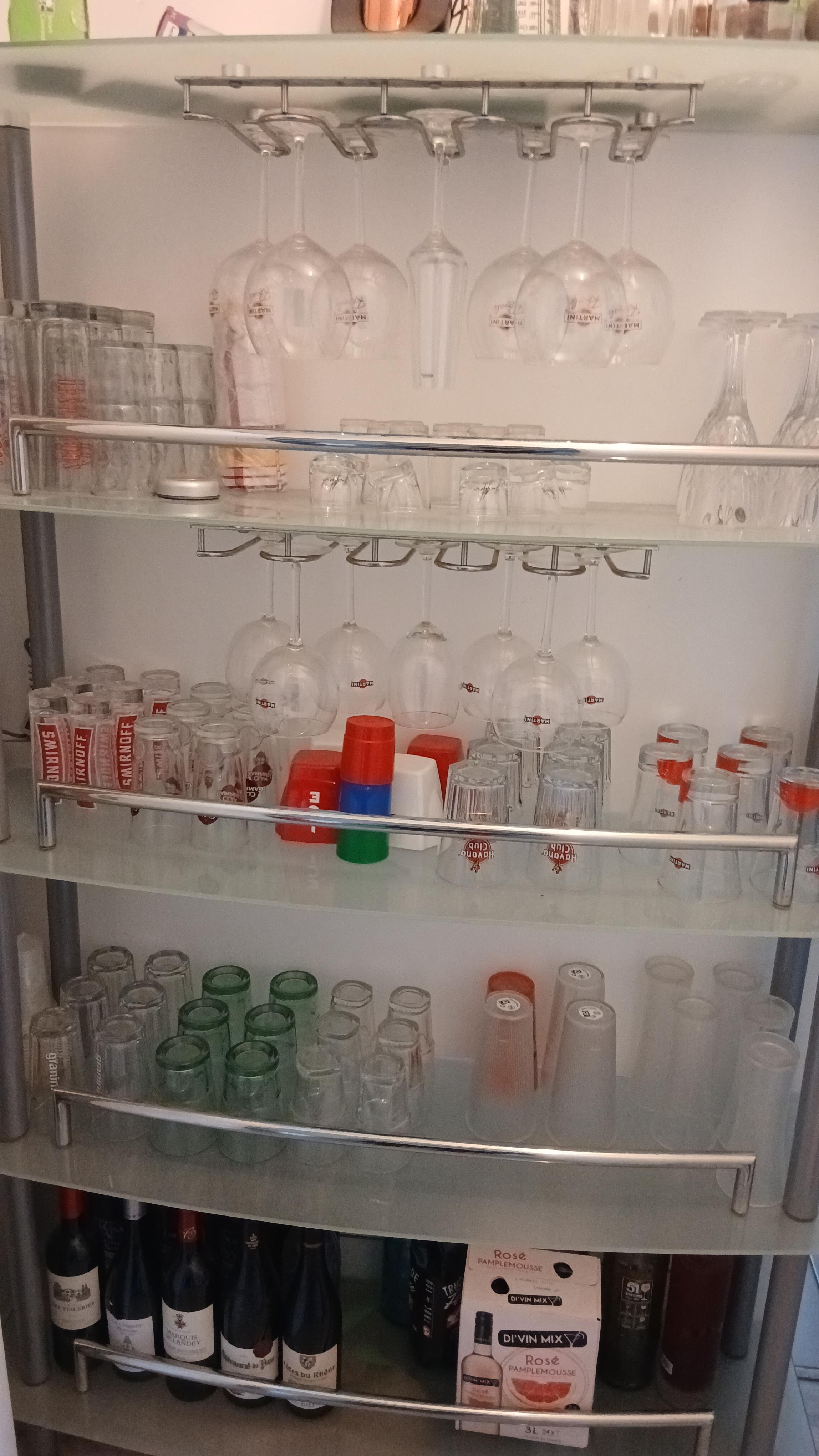 troc de troc Étagère en verre présentoir image 0