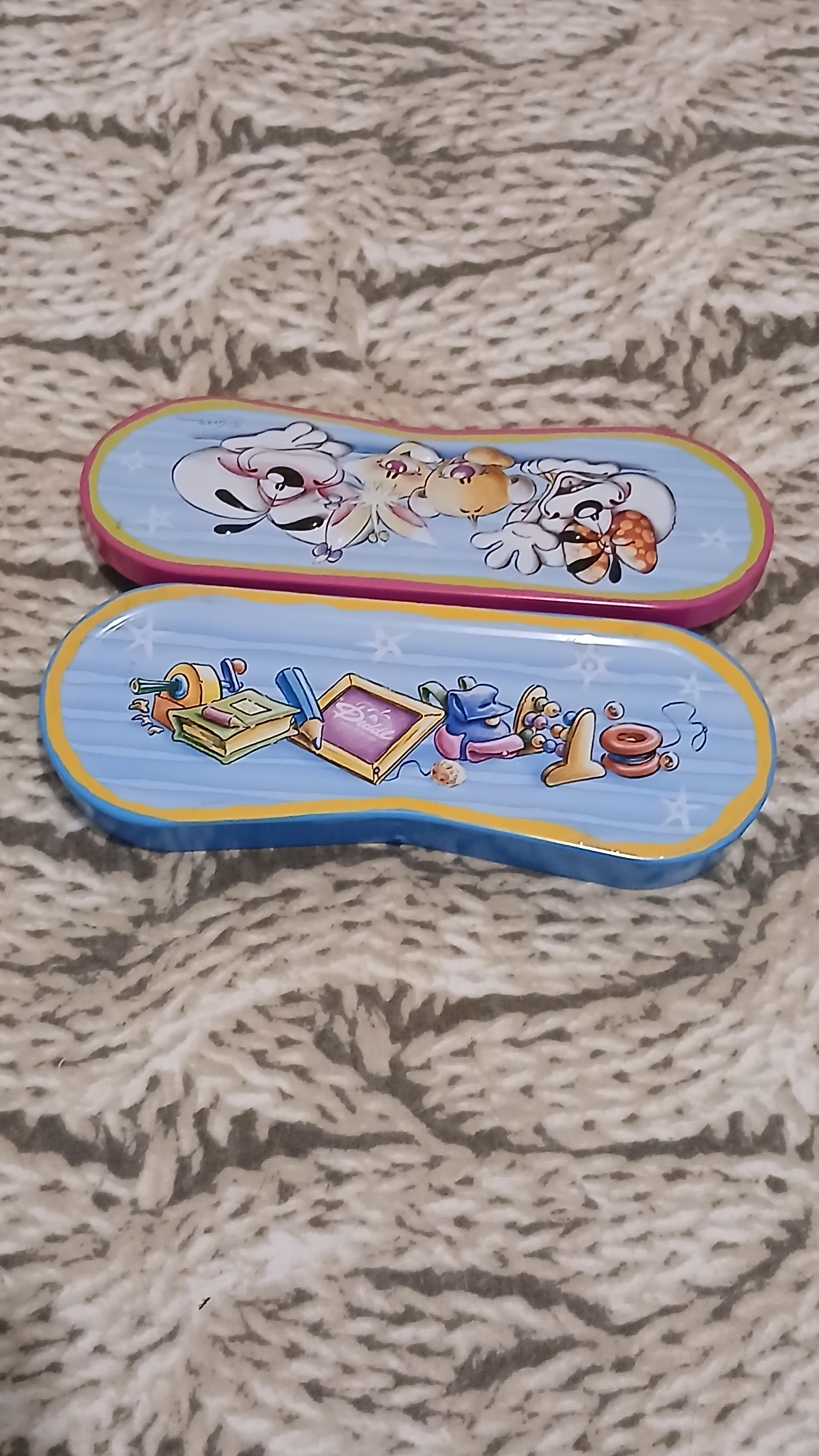 troc de troc reserver fidji. plumier en fer image 2