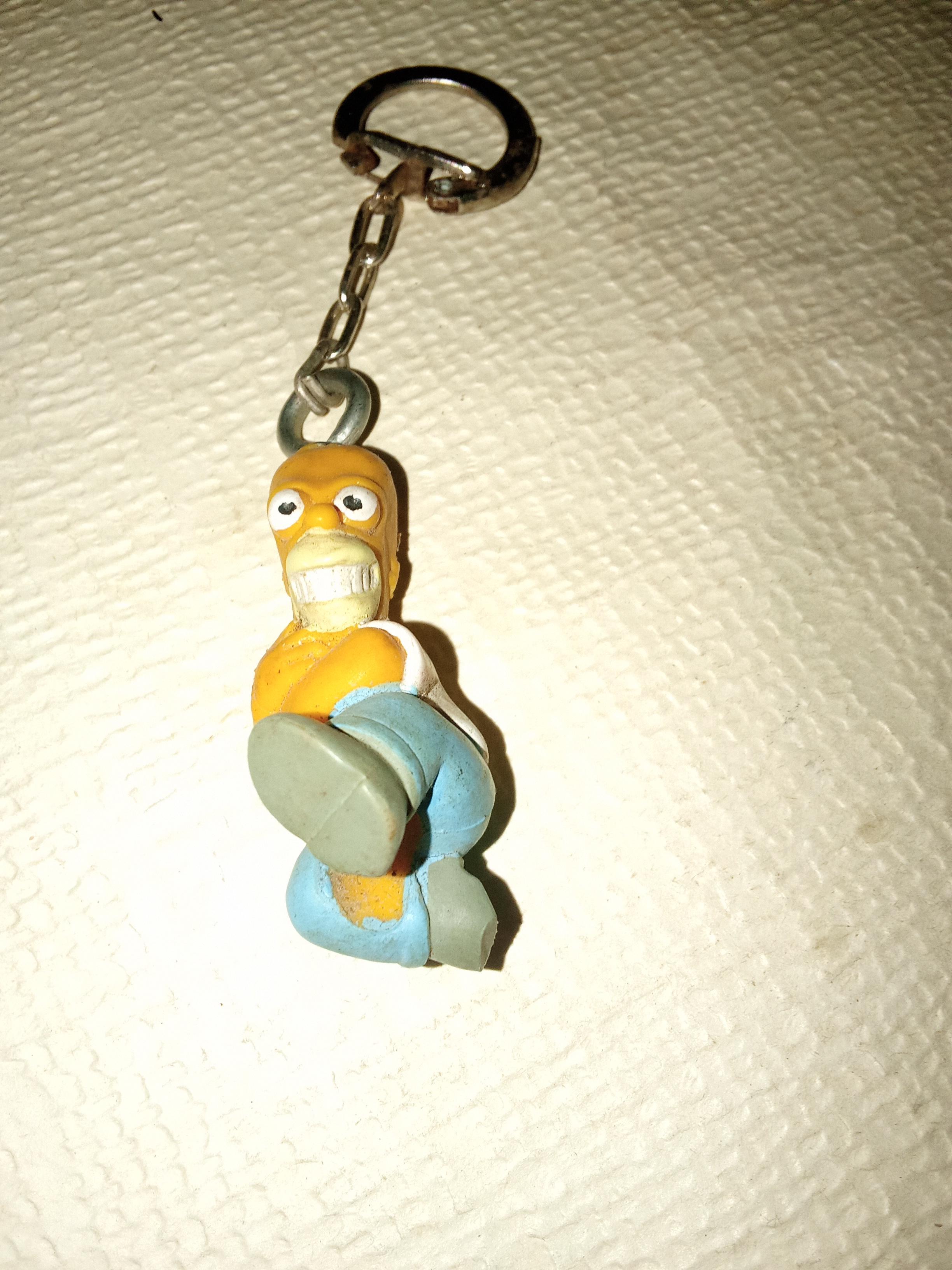 troc de troc porte clef rénover simpson réserver fidjy image 0