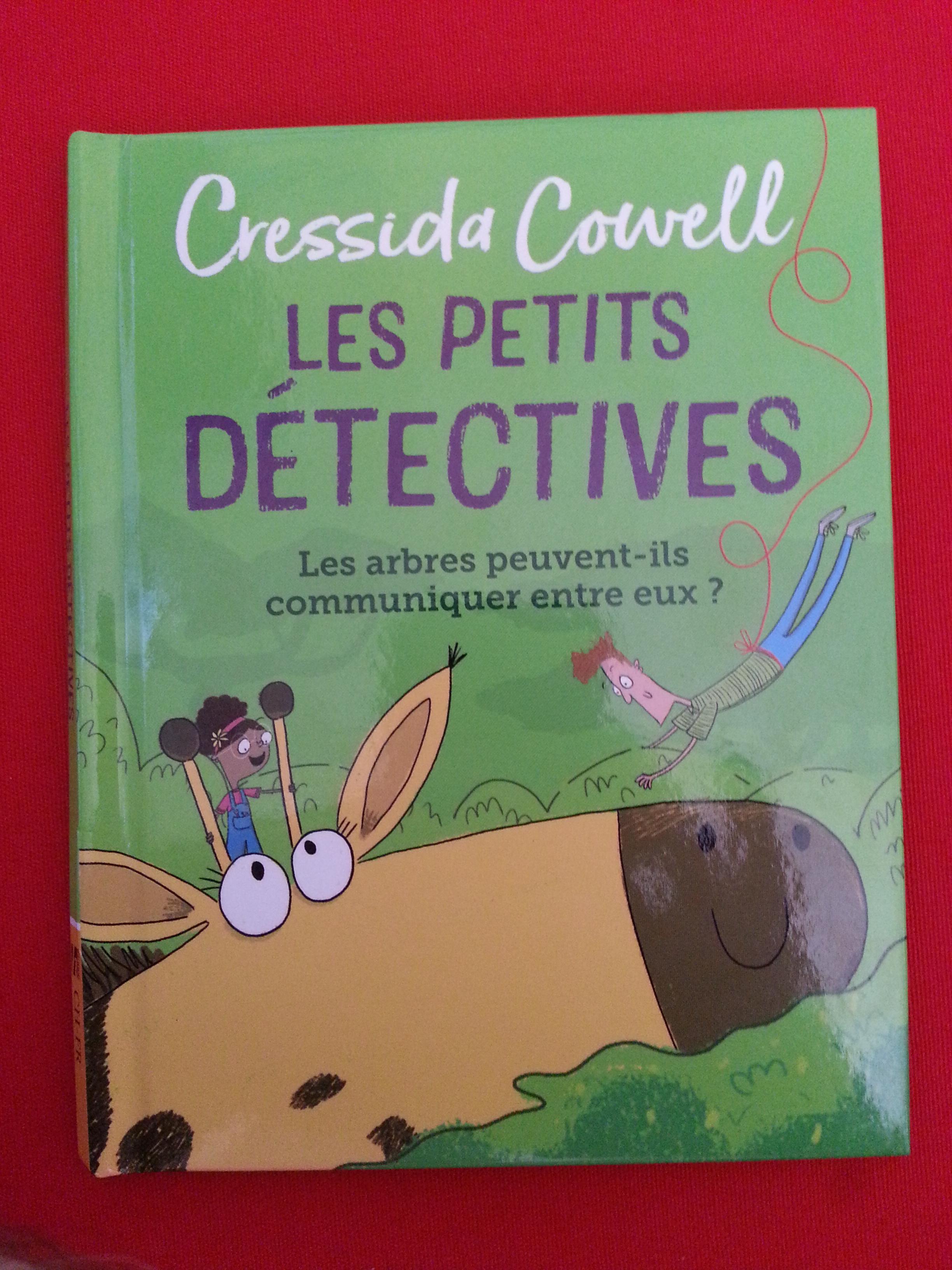 troc de troc mini livre " les petits détectives" de cressida cowell image 0