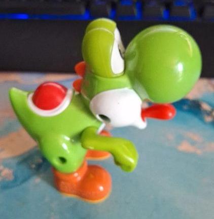 troc de troc figurine yoshi nintendo mcdonald 2017 image 0