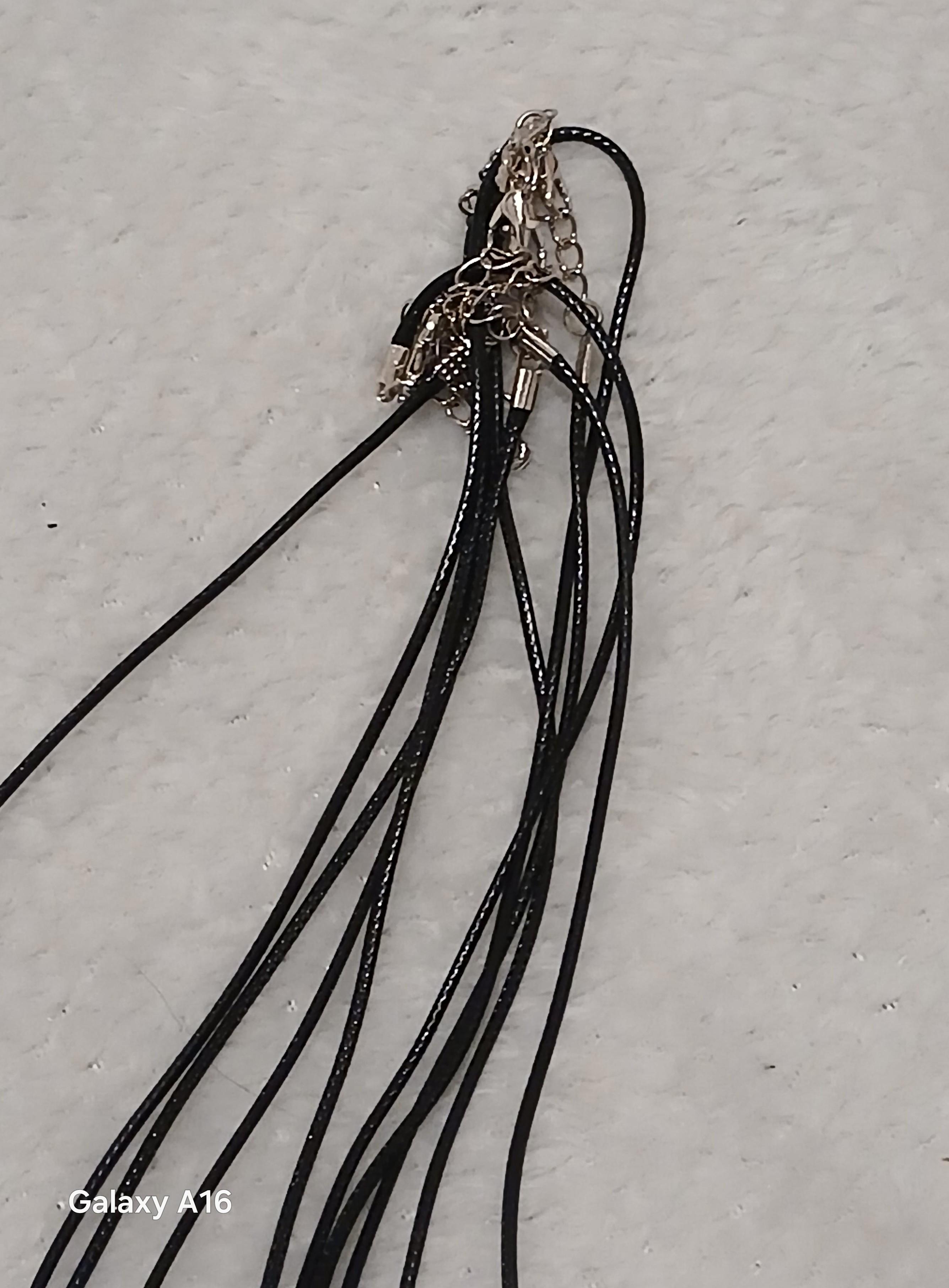 troc de troc reserver sophie  lots de colliers image 2