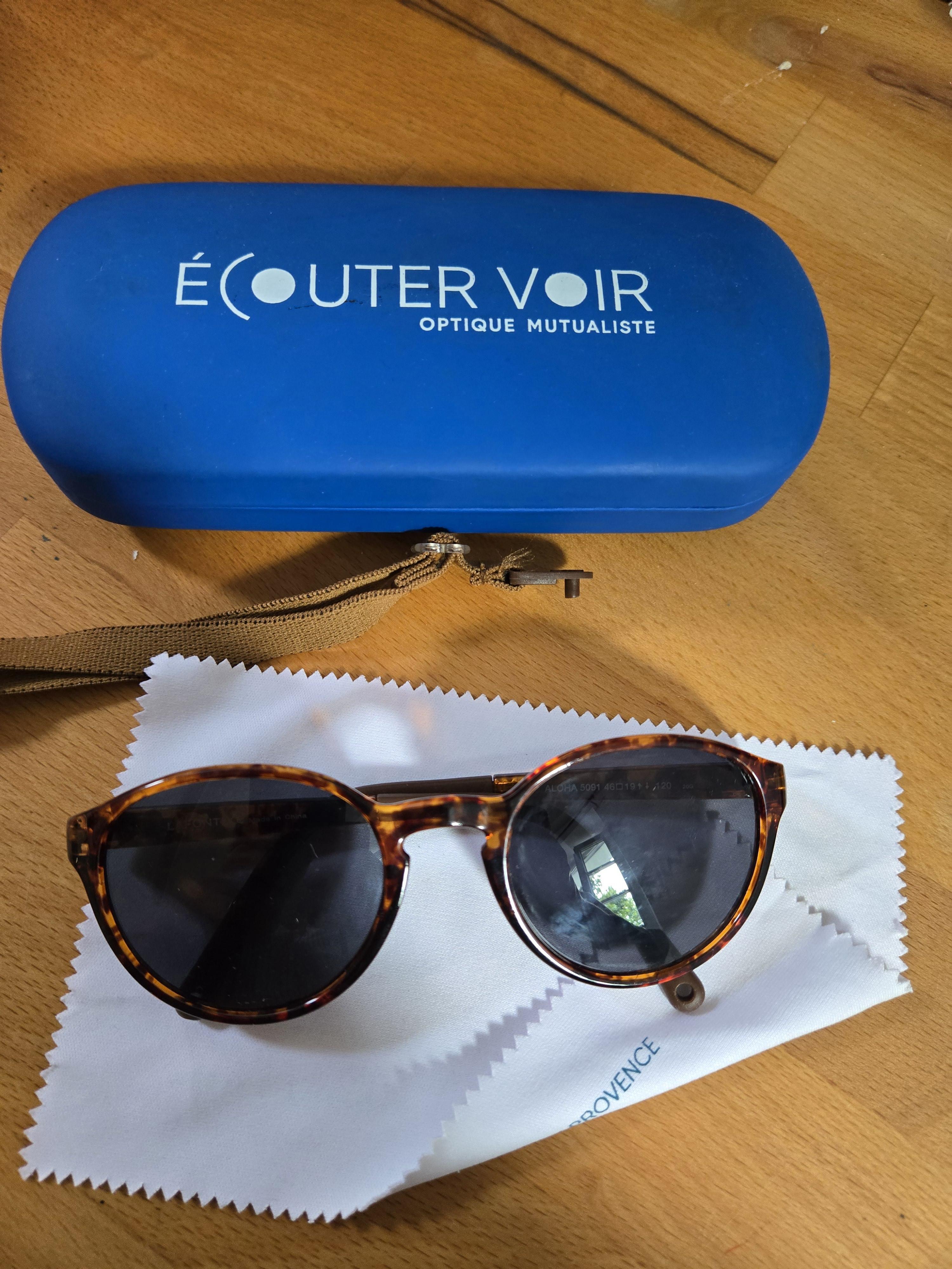 troc de troc lunette de soleil 8/10 ans image 0