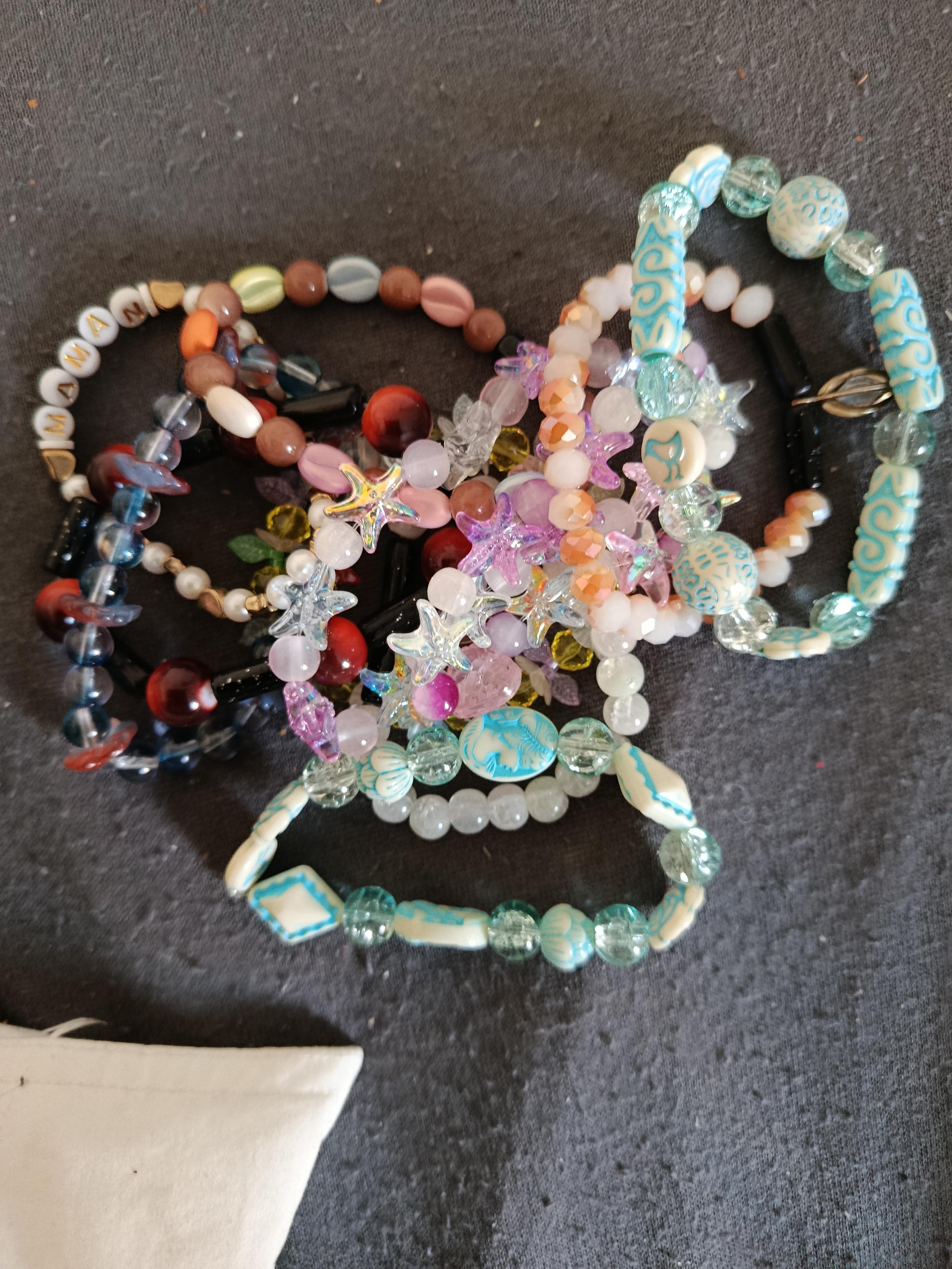 troc de troc echange bracelet fait main & coques iphone 17 image 1