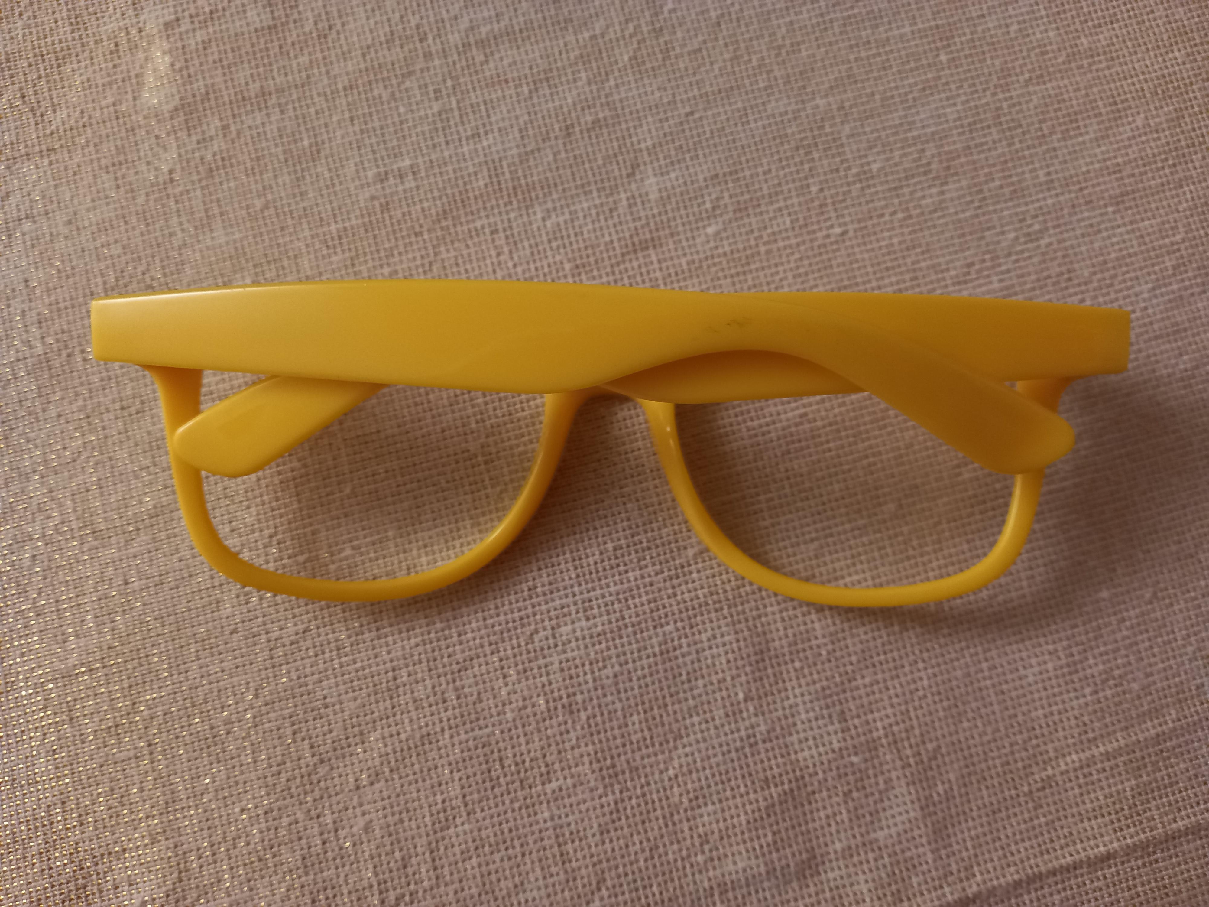troc de troc monture de lunettes jaune. image 1