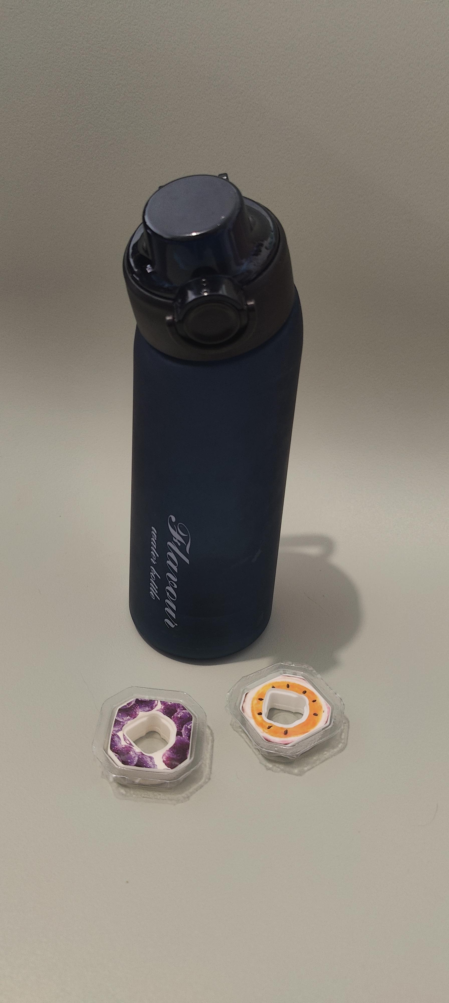 troc de troc reservé gourde avec 2 capsules image 0