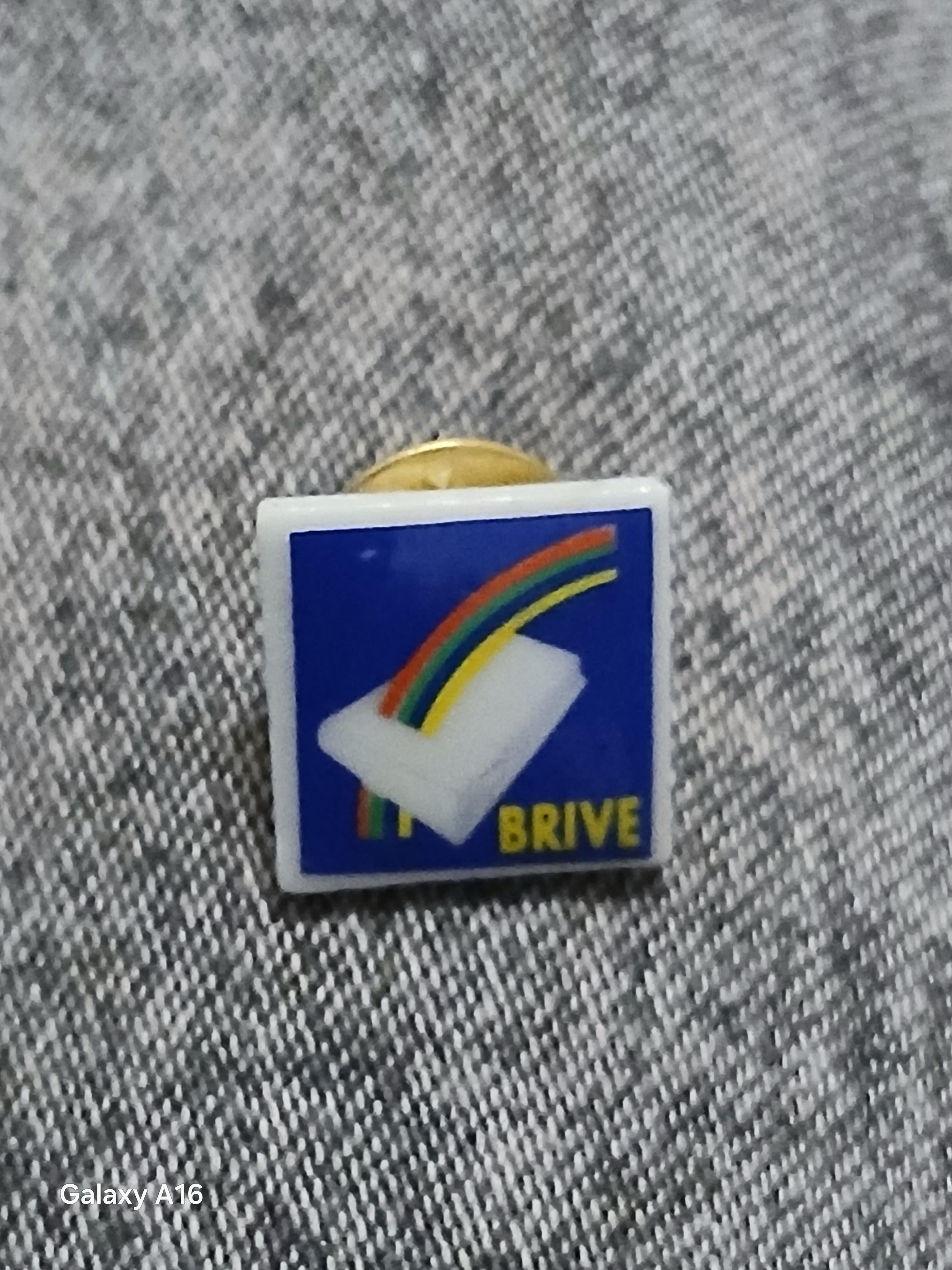troc de troc un pins image 0