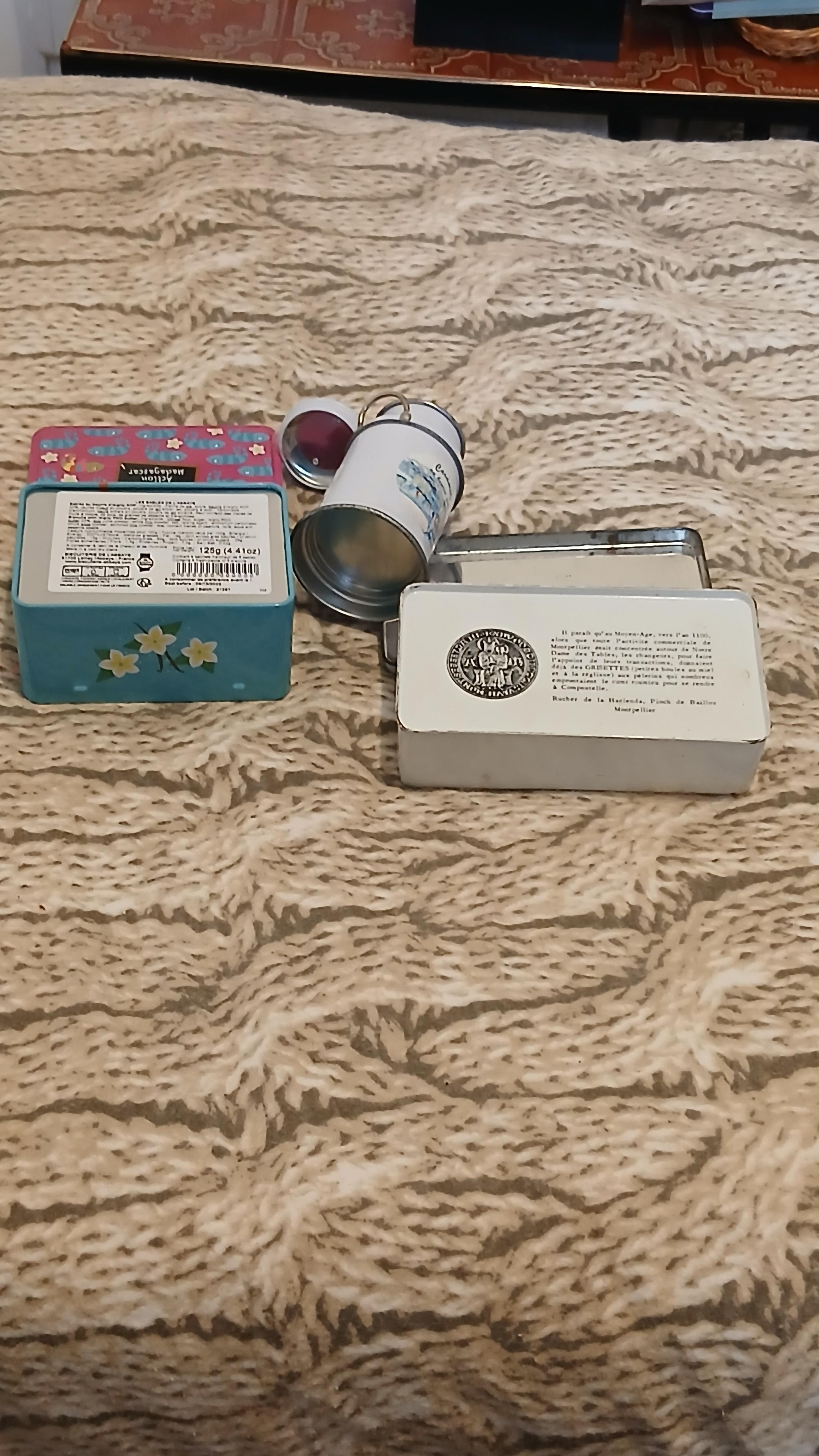 troc de troc lots de boîtes en fer image 2