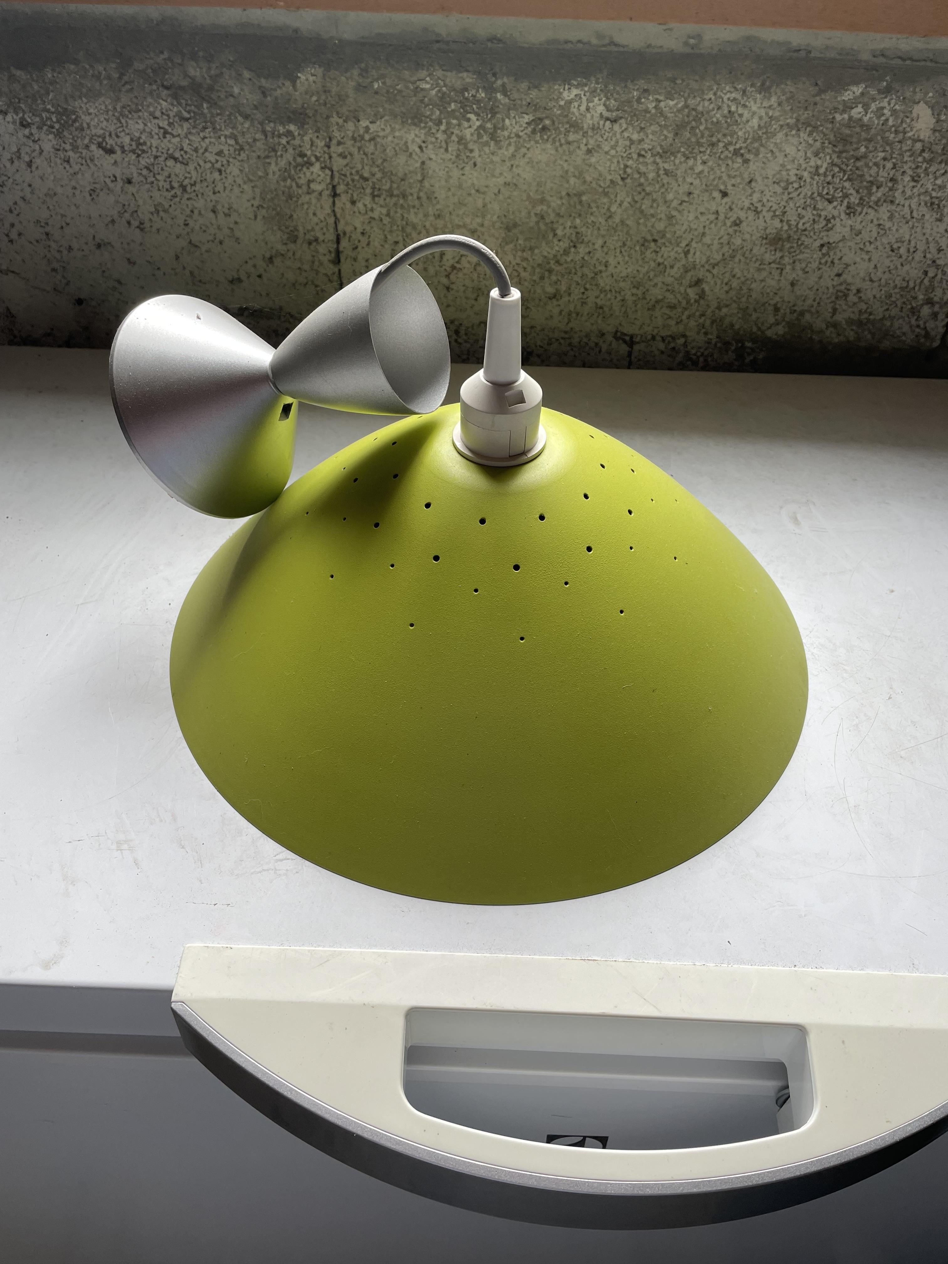 troc de troc suspension / réservé image 0