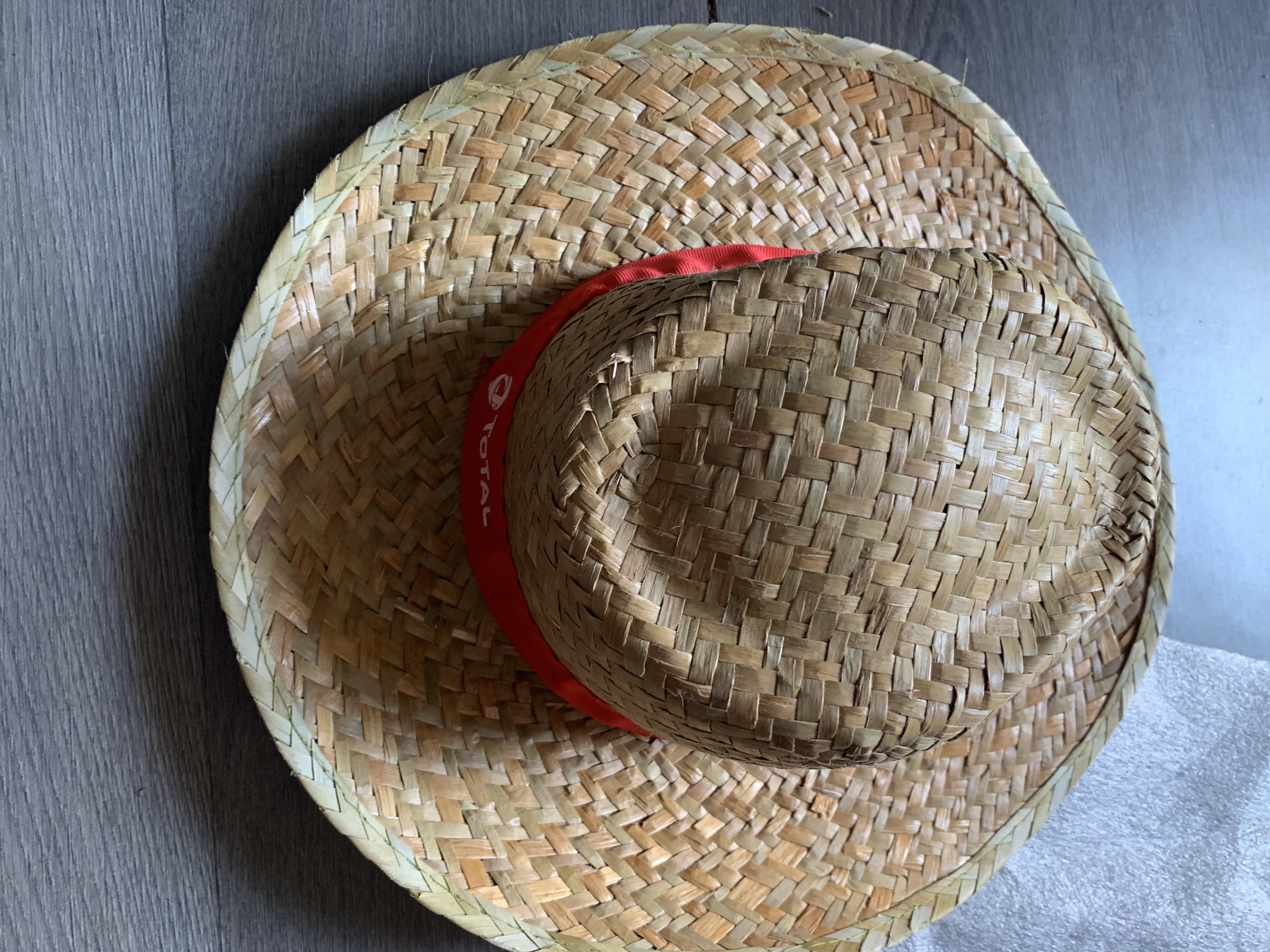 troc de troc chapeau de paille, marqué total image 0