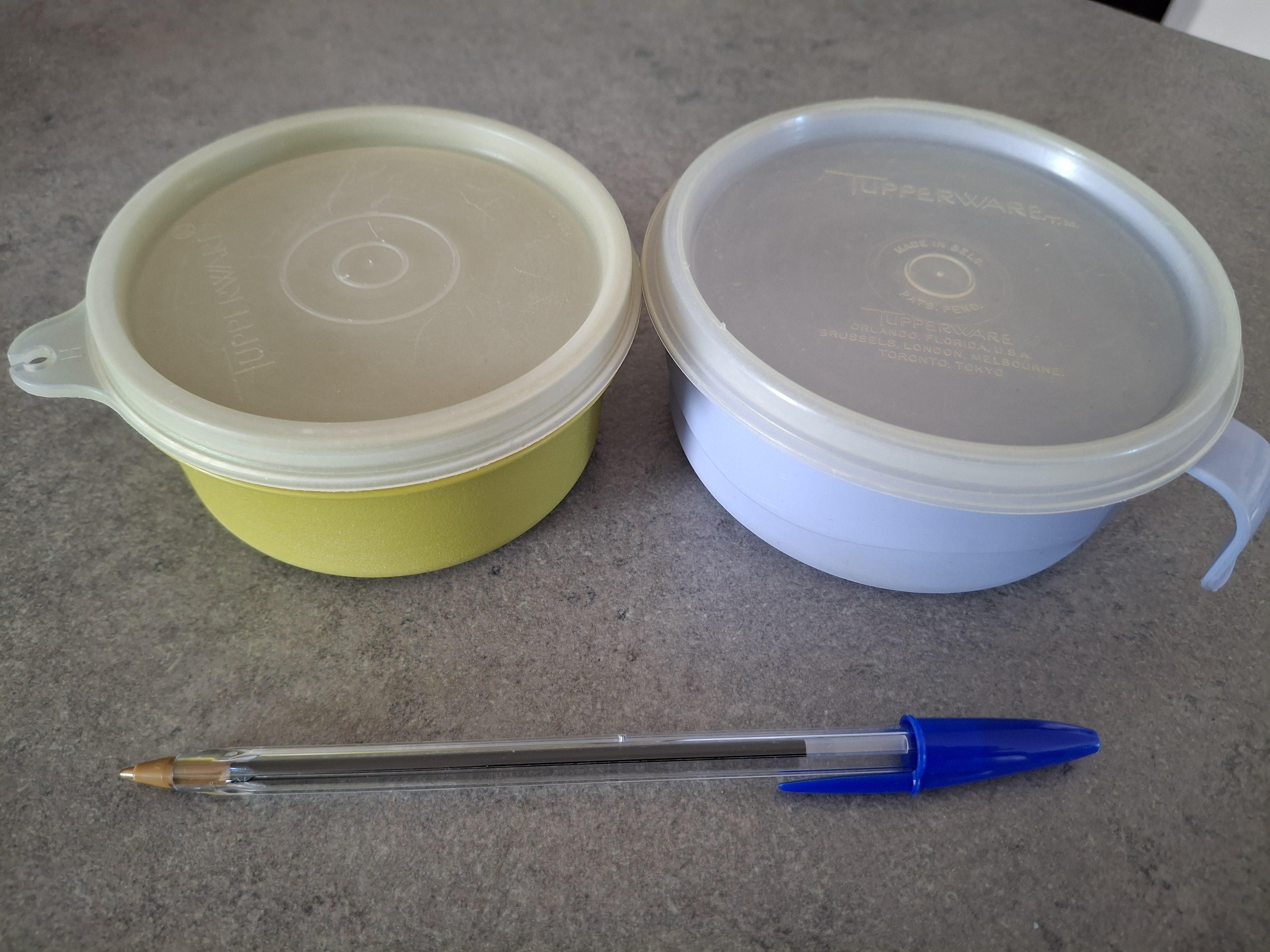 troc de troc lot 2 petits tupperware image 0