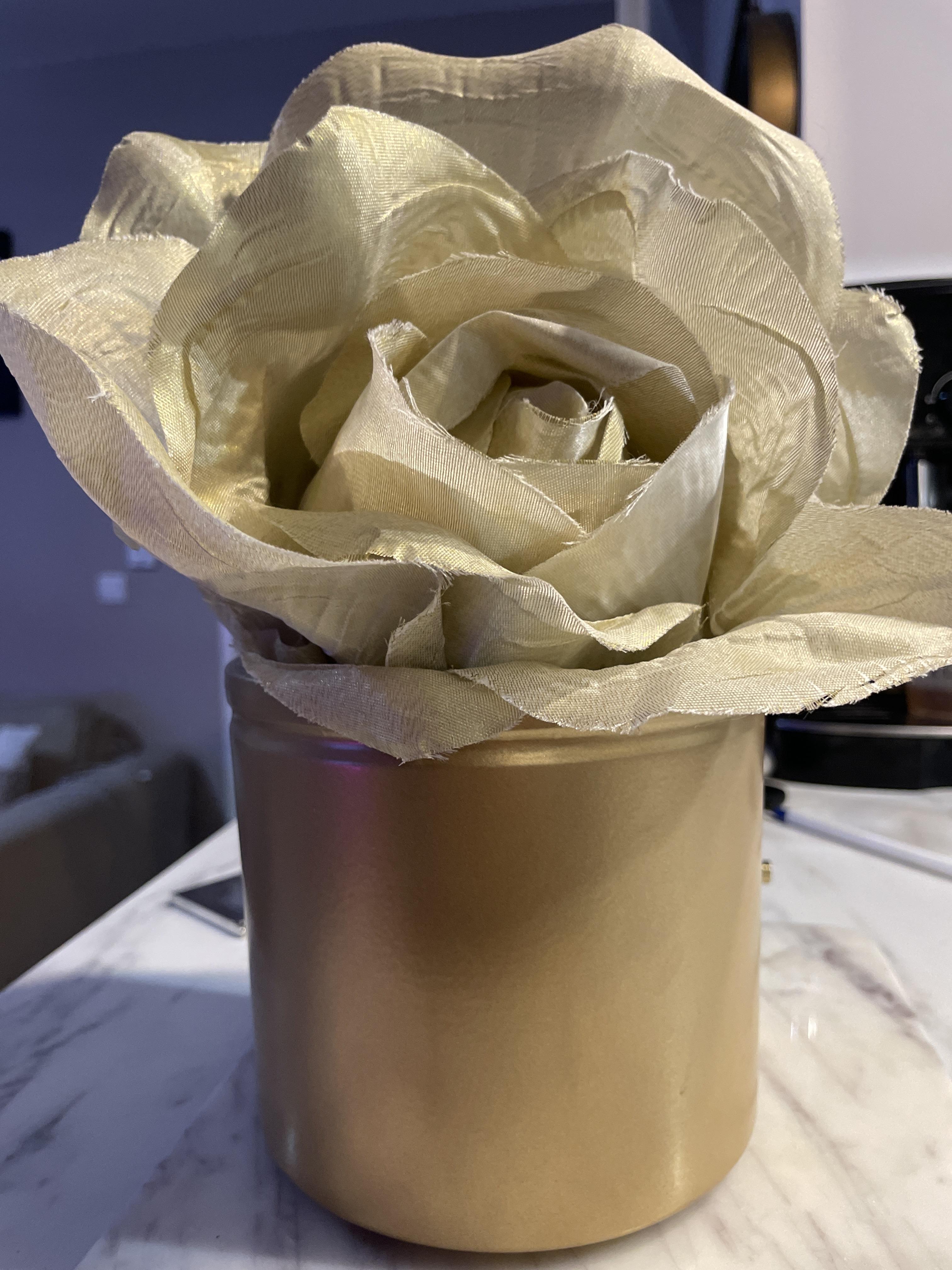 troc de troc petit vase + fleur image 0