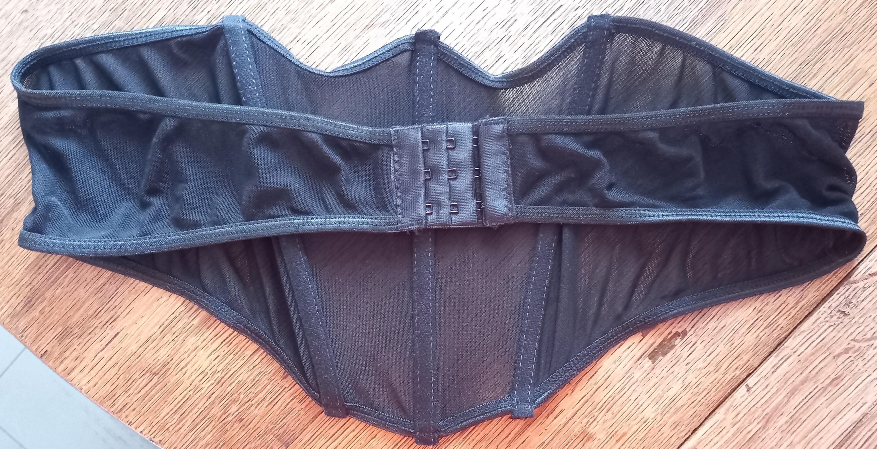 troc de troc corset noir. image 1