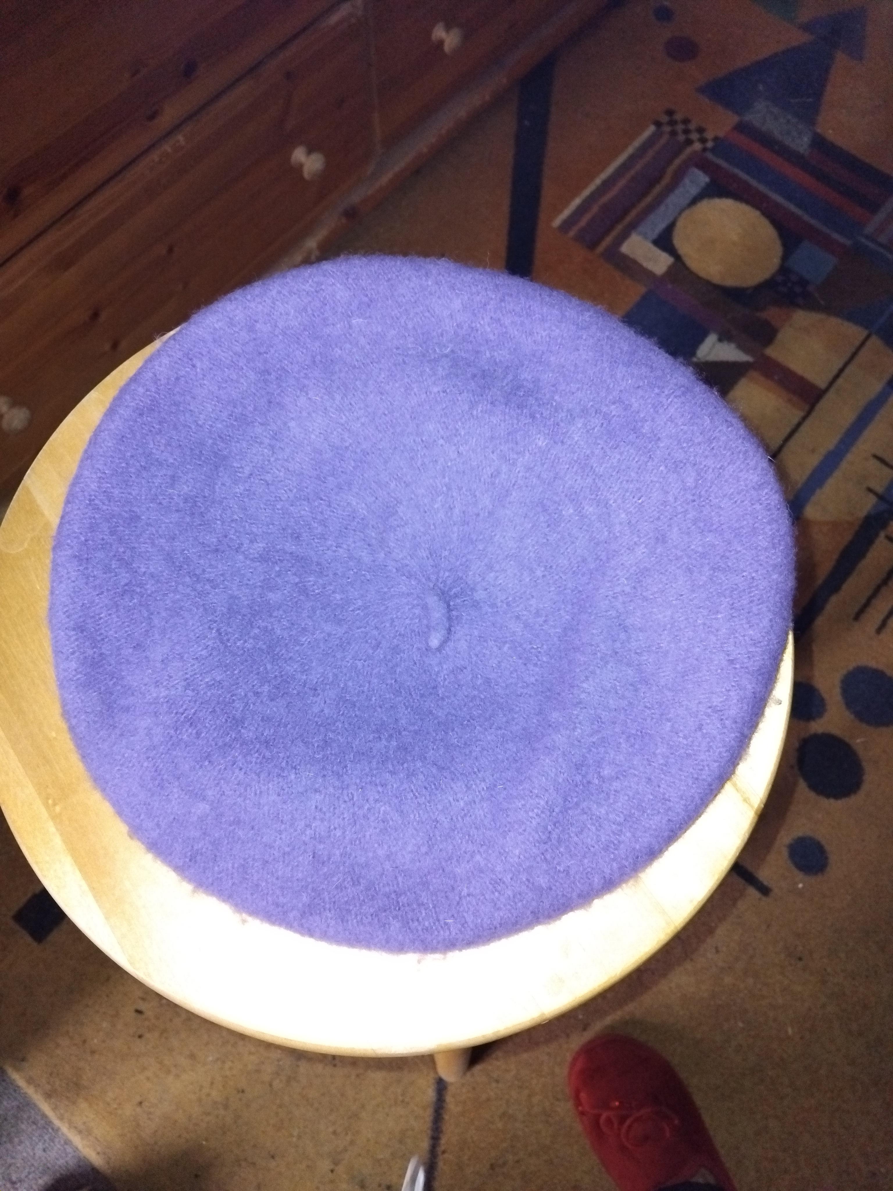 troc de troc beret violet neuf laine image 0