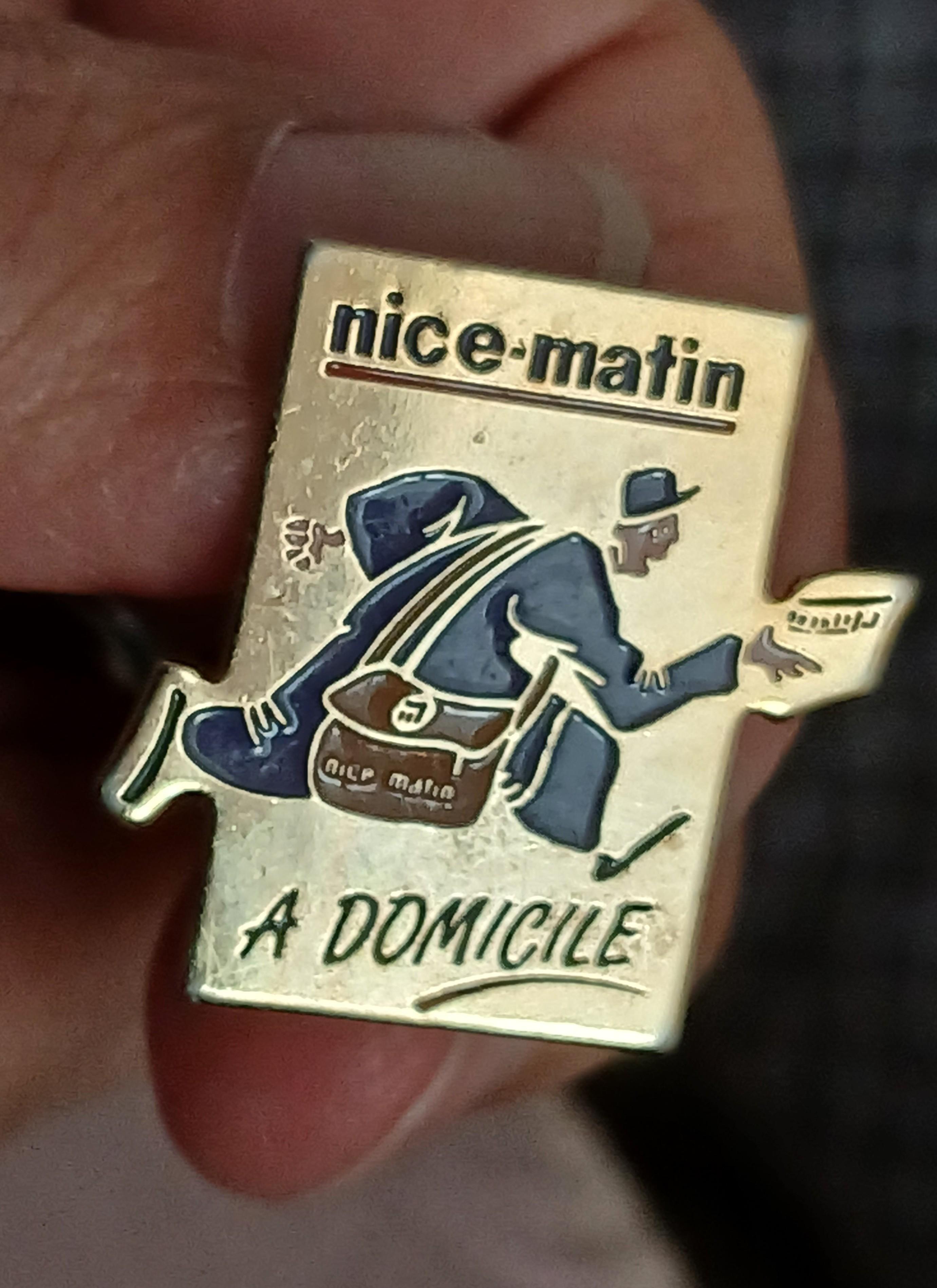 troc de troc un pins image 0