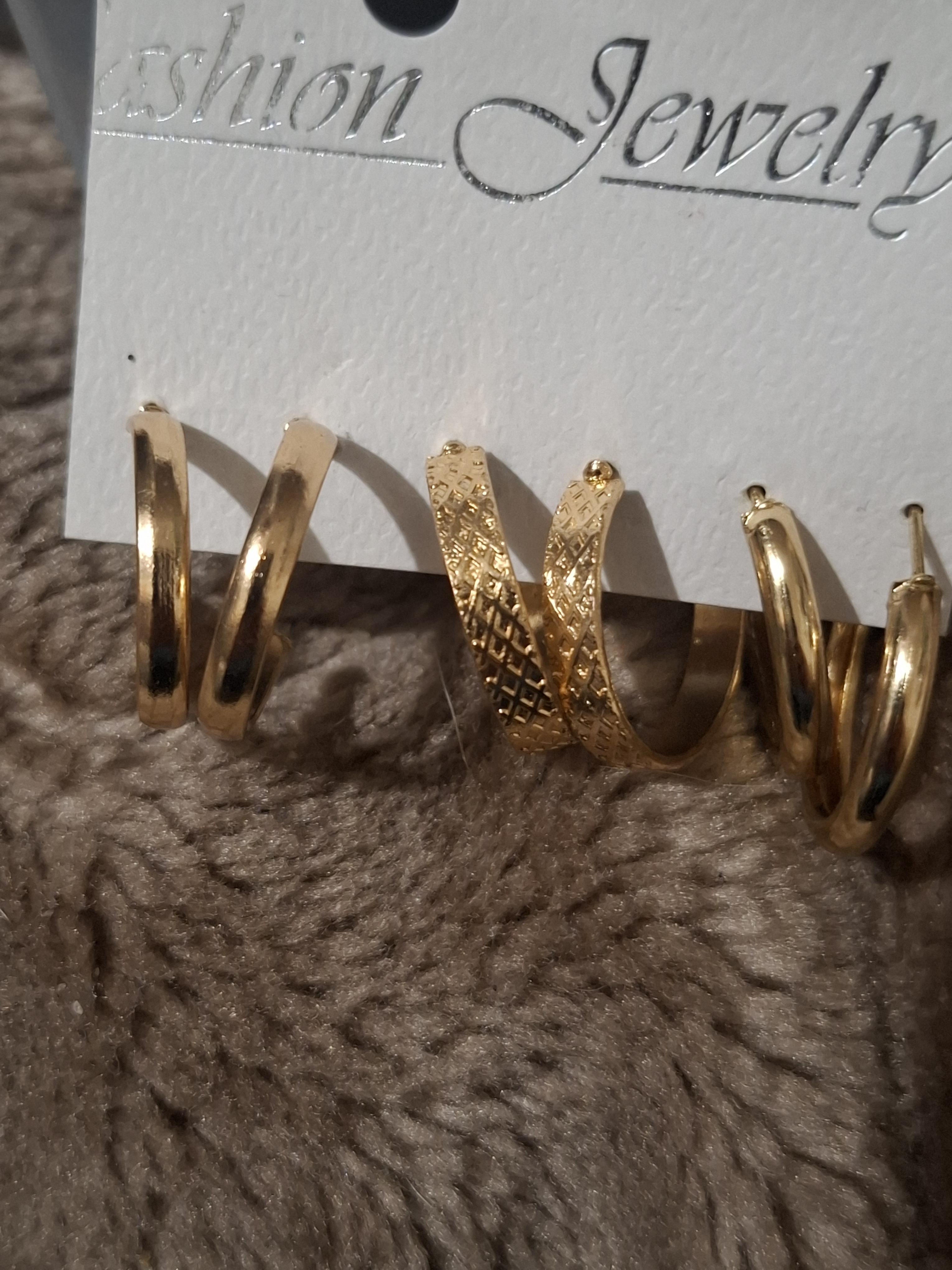 troc de troc lot boucles d'oreilles image 0