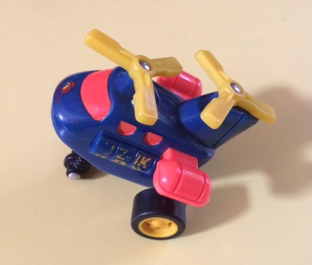 troc de troc miniature hélicoptère à friction - très bon état - 6 cm image 0