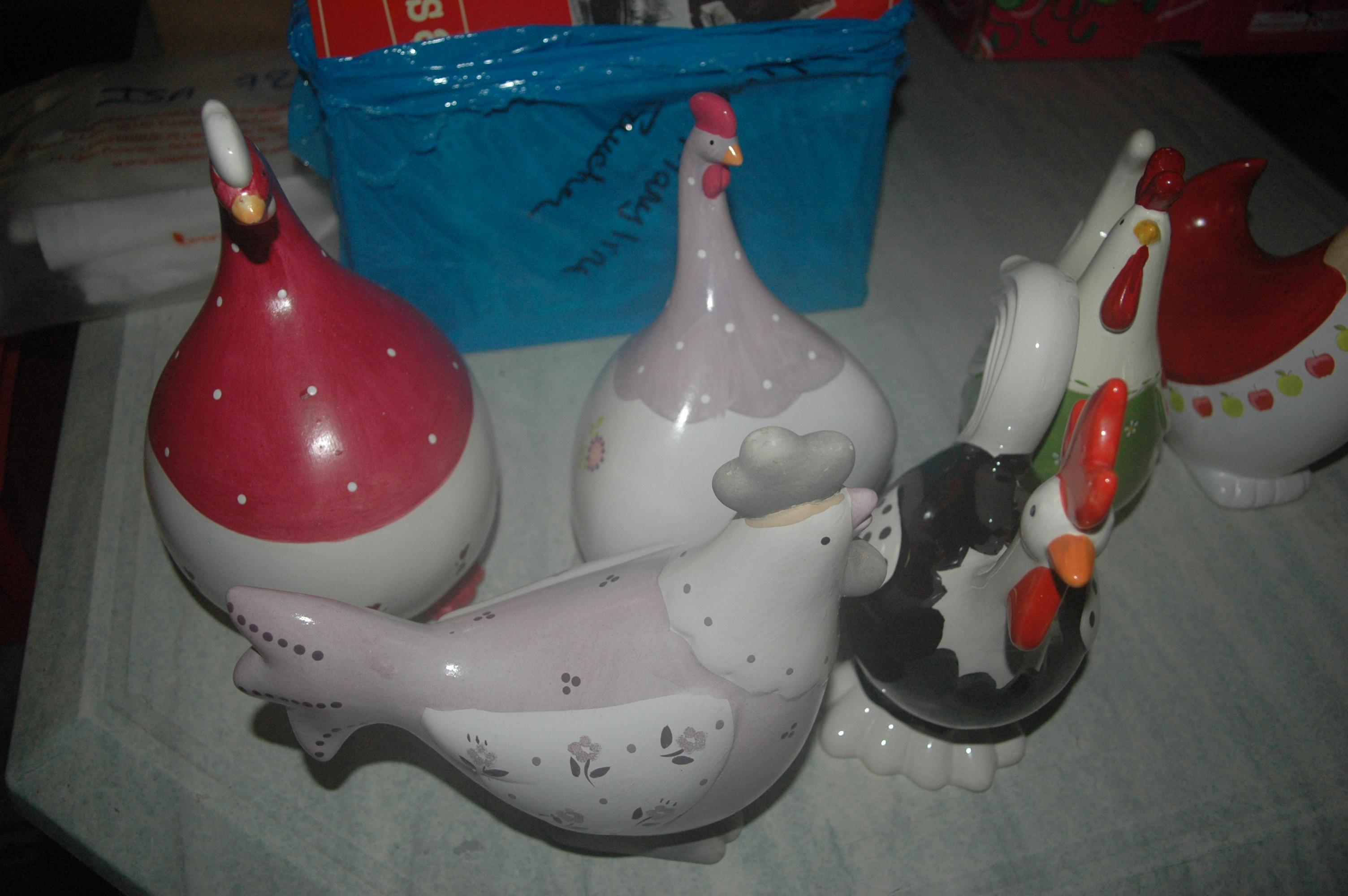 troc de troc lot de 8 poules de la marque amadeus image 0