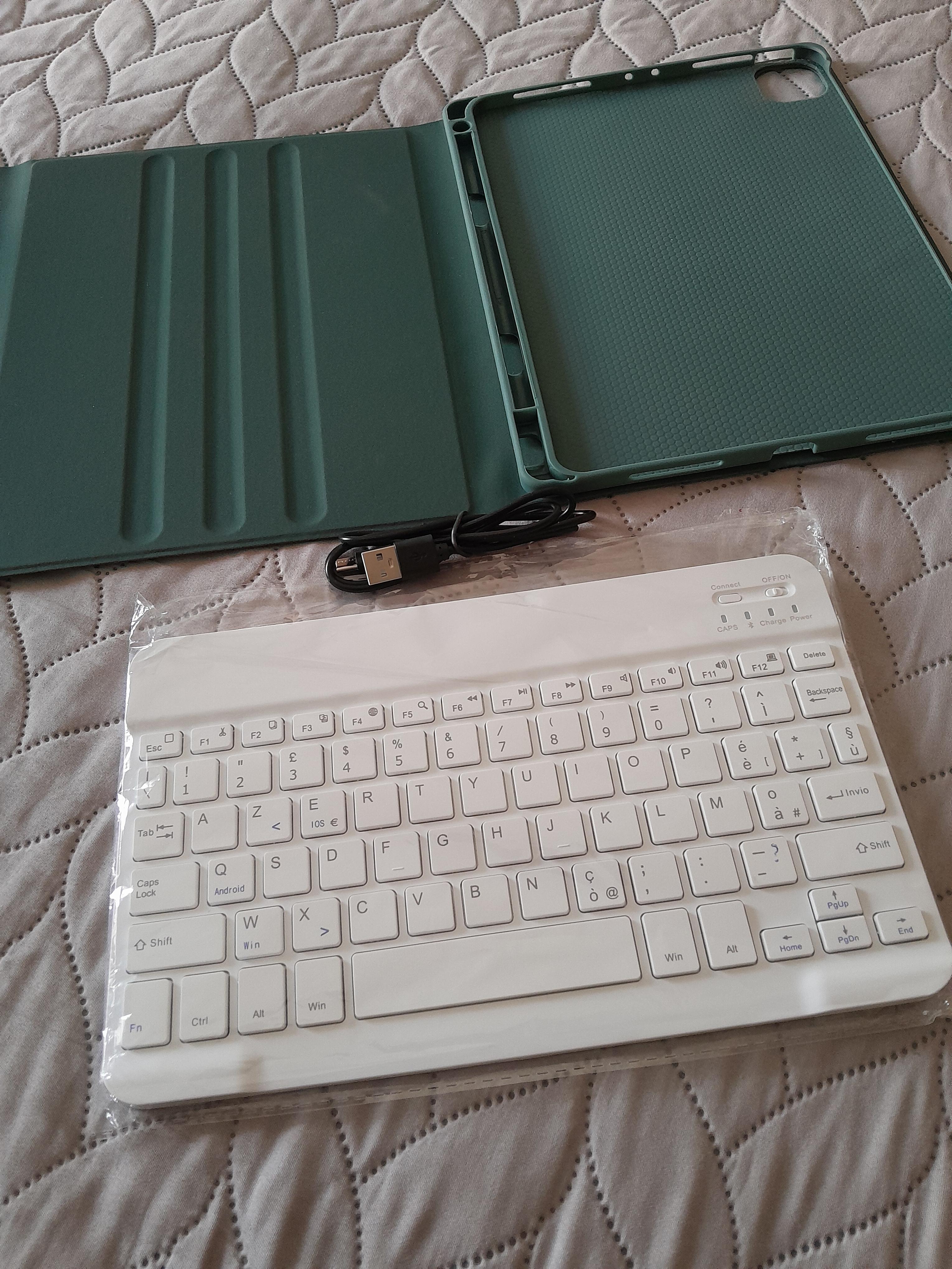 troc de troc clavier + housse neuf image 0
