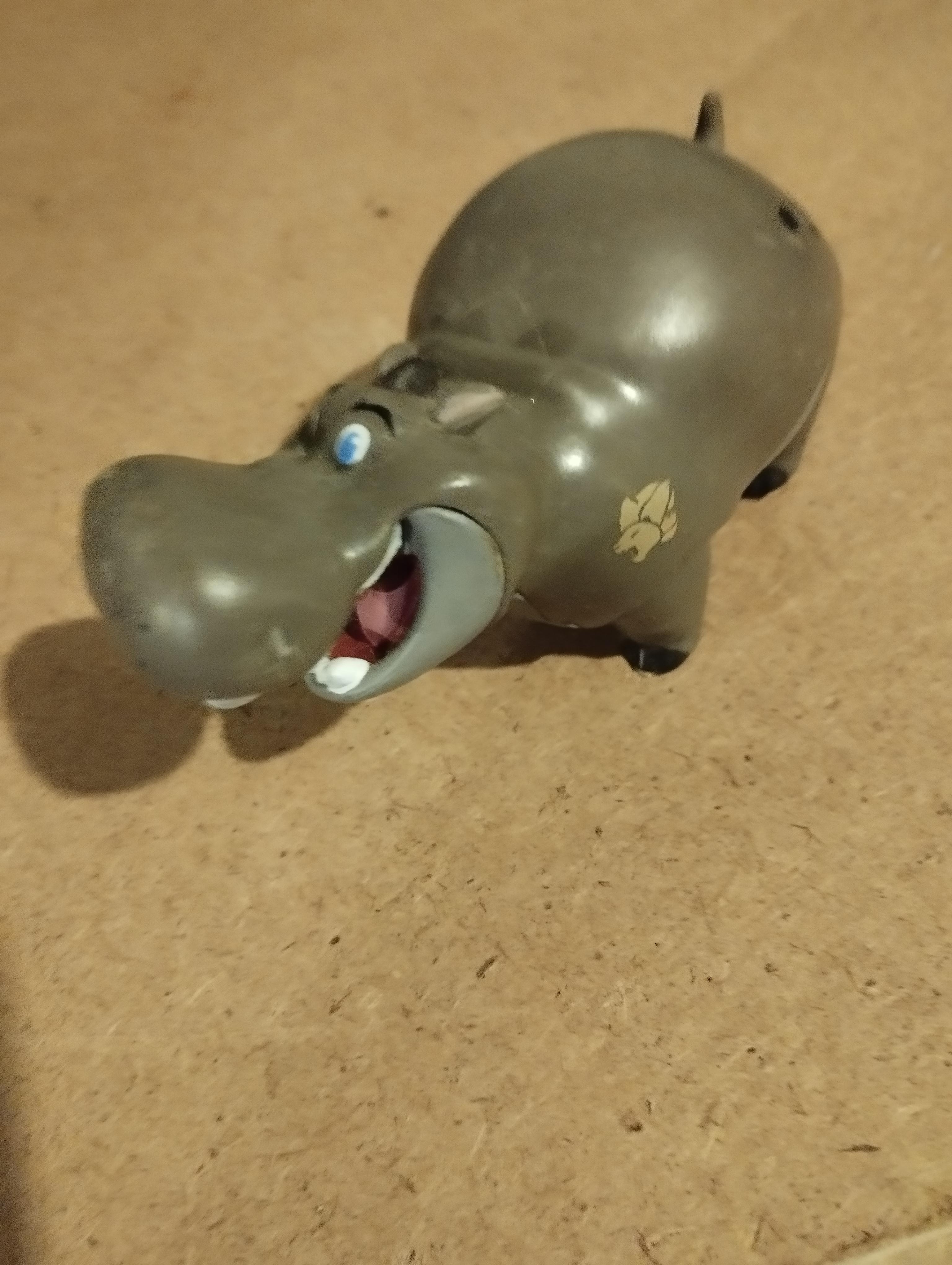 troc de troc figurine hippopotame roi lion disney image 1
