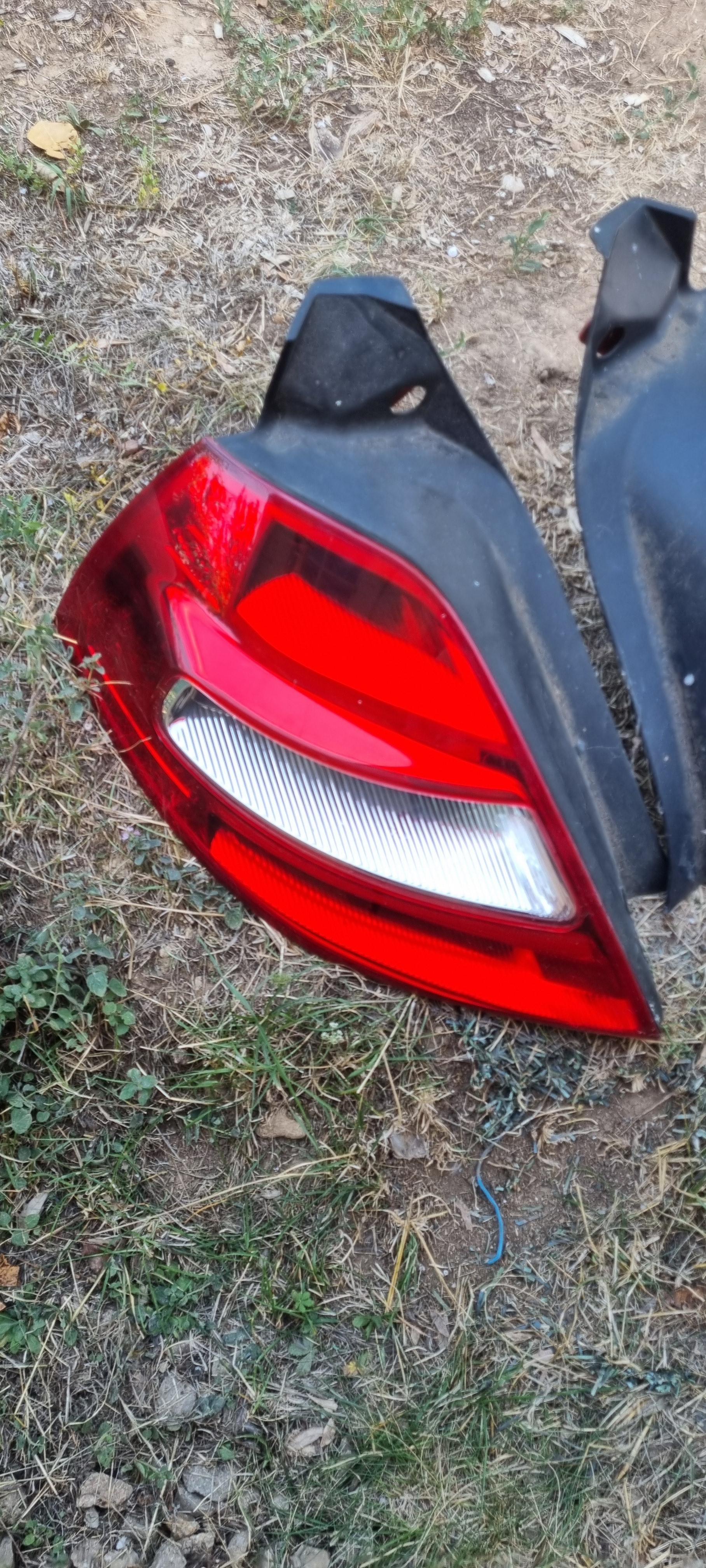 troc de troc paire feu arriere megane 2 phase 2 image 1