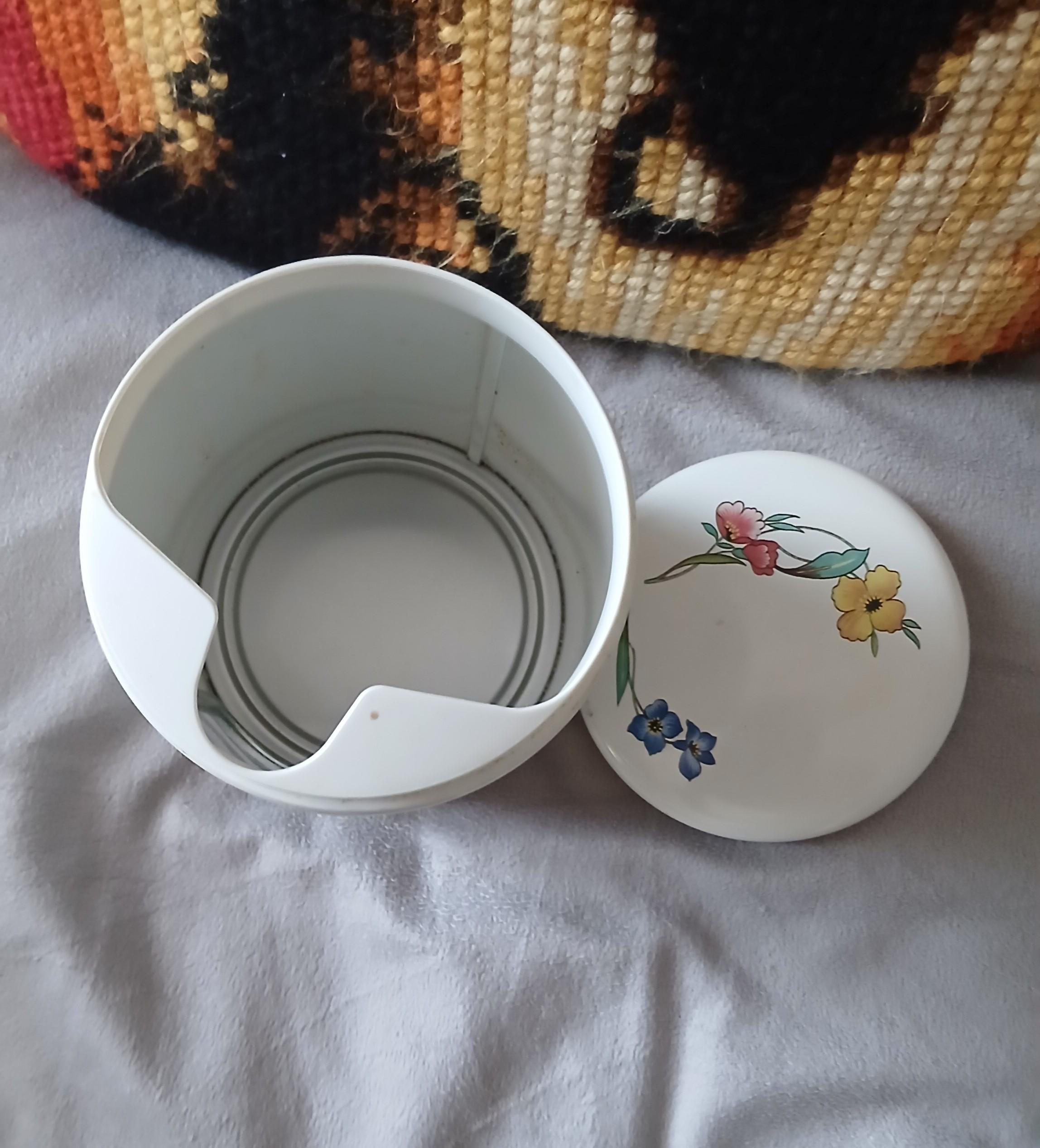 troc de troc boîte en fer image 1