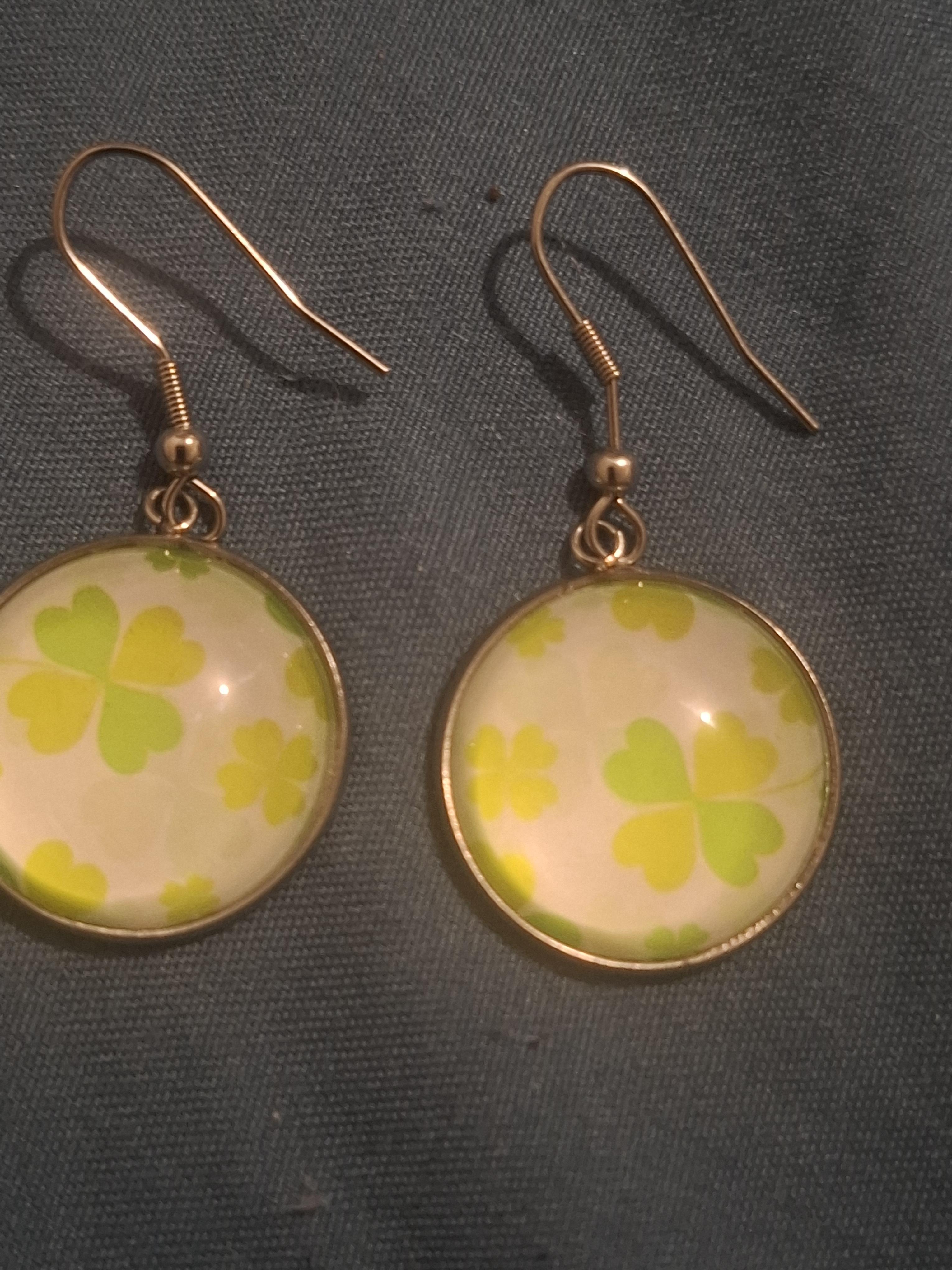 troc de troc boucles d'oreilles image 0