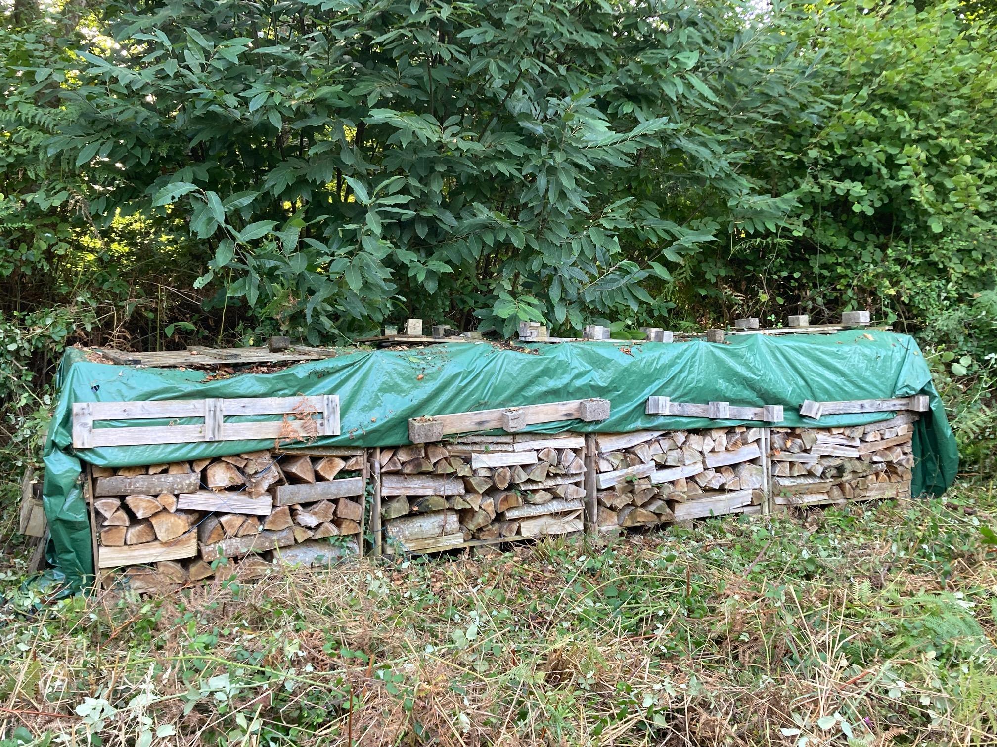 troc de troc bois de chauffage bien sec contre légumes ou fromages image 1