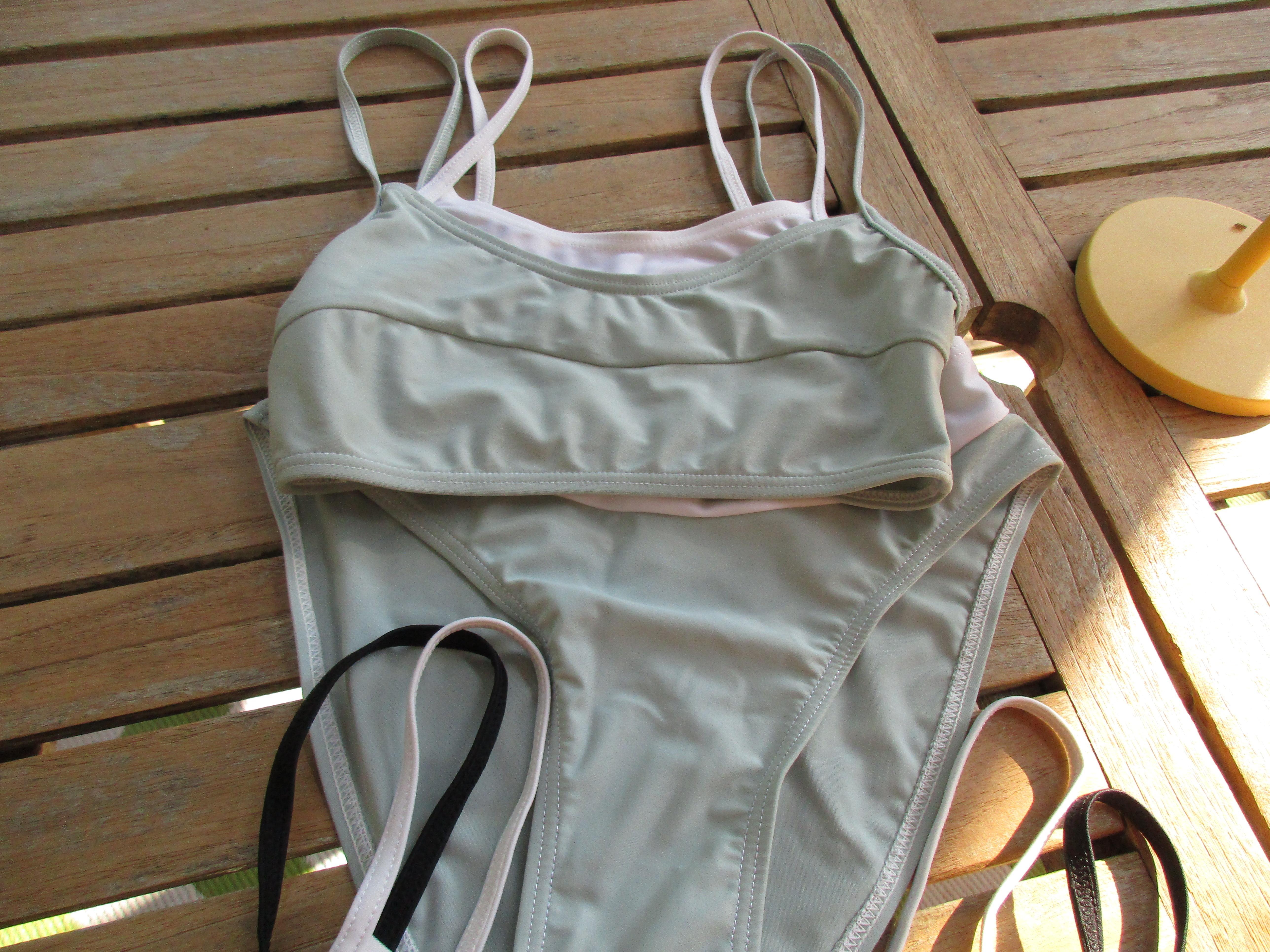 troc de troc réservé,maillot 2 piéces 34/36 image 2