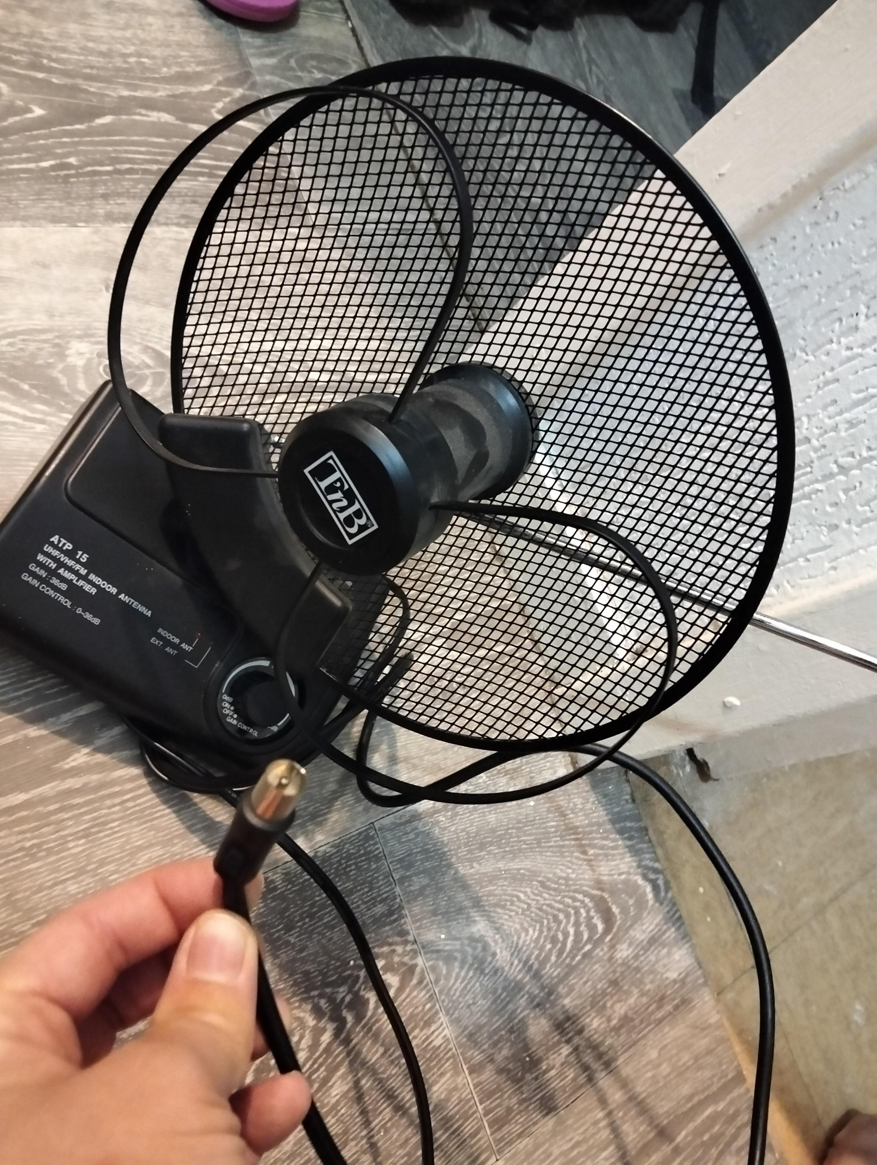 troc de troc antenne tv électrique image 1