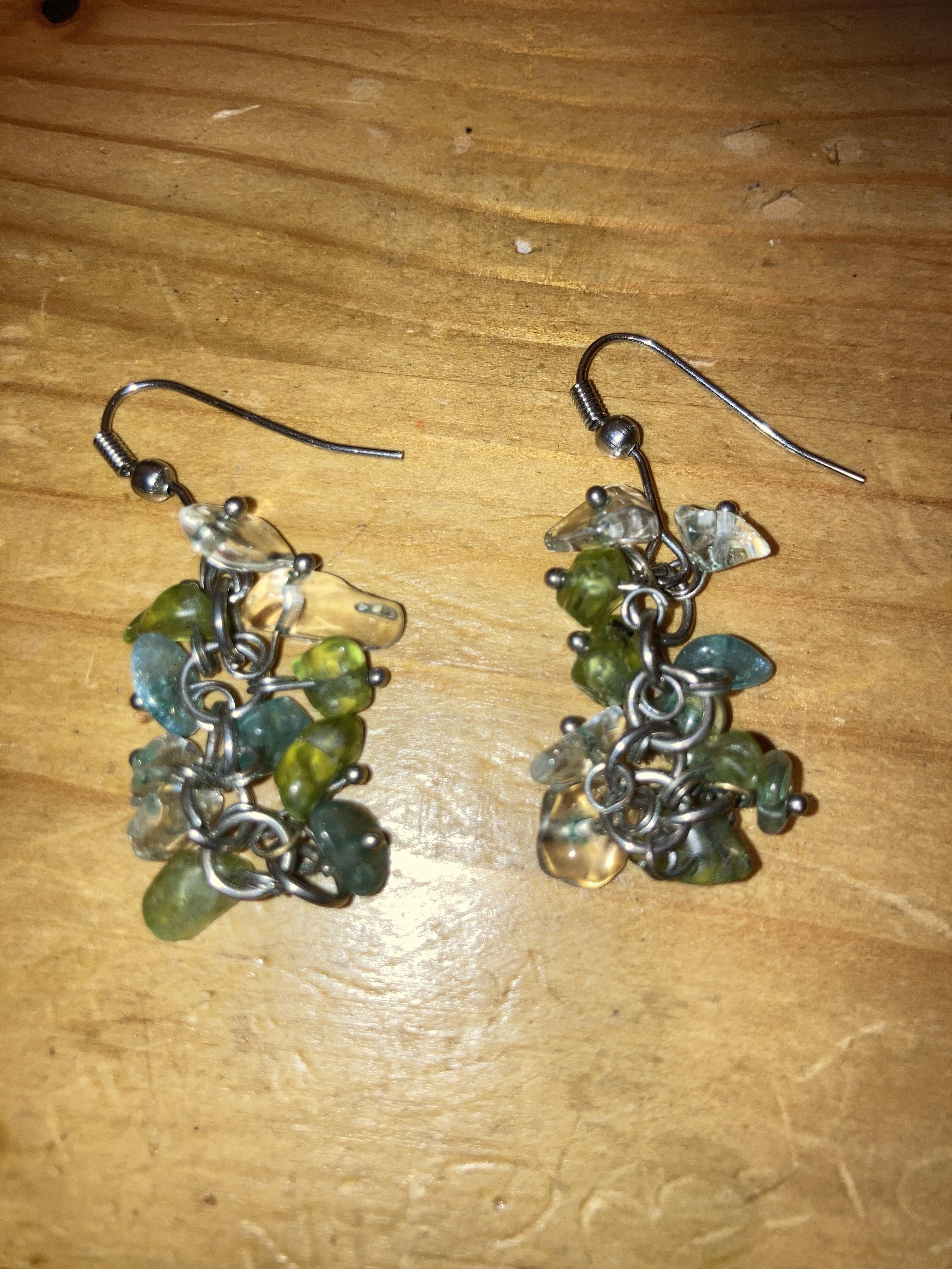 troc de troc paire de boucles d’oreilles pendantes image 0