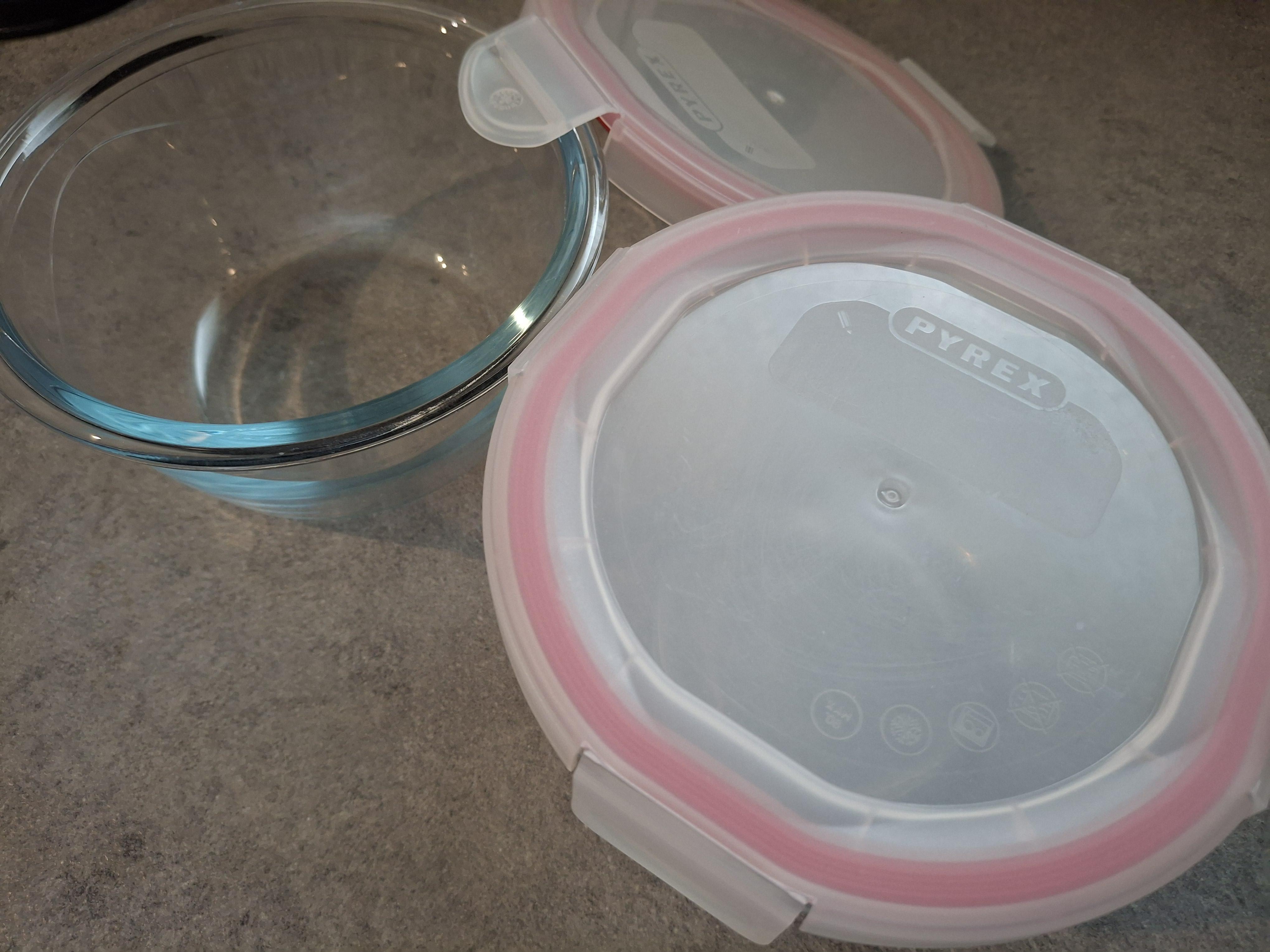 troc de troc plat pyrex avec couvercle image 1