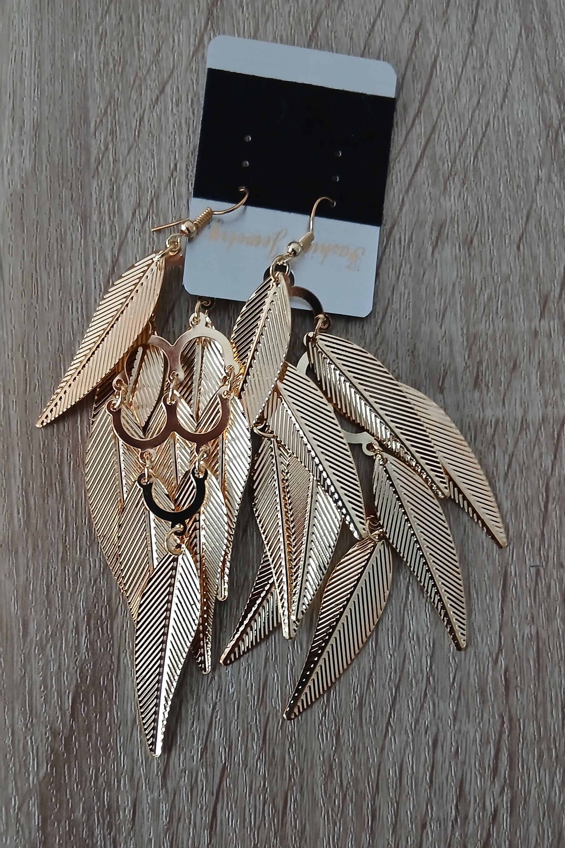 troc de troc une paire de boucle d oreille image 0
