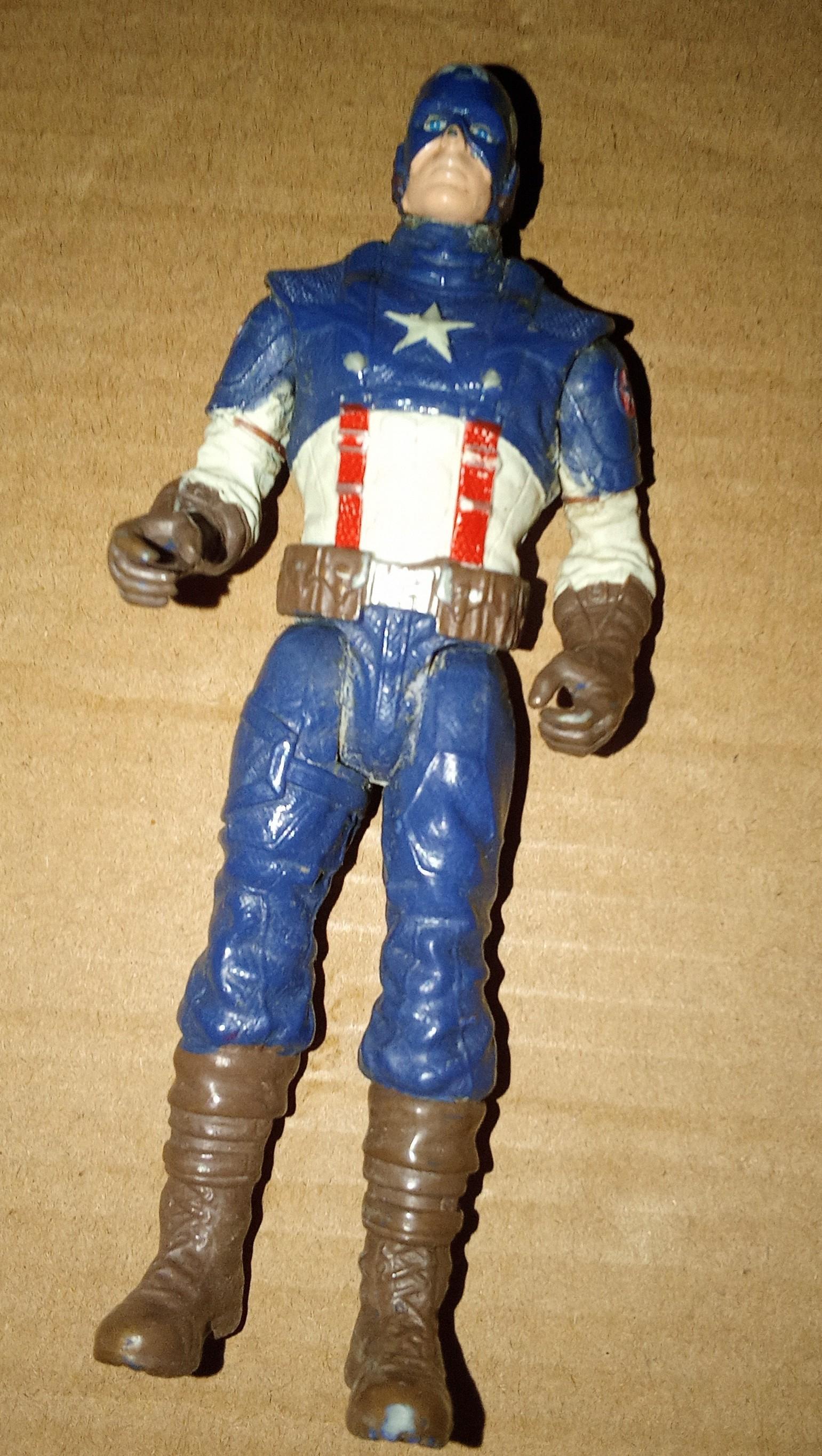 troc de troc figurine captain america avec son bouclier réserver ginko image 0