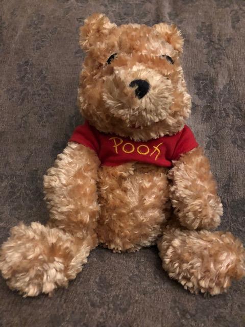 troc de troc peluche wynnie l'ourson disney 24cm approx. assis (comme neuf) image 0