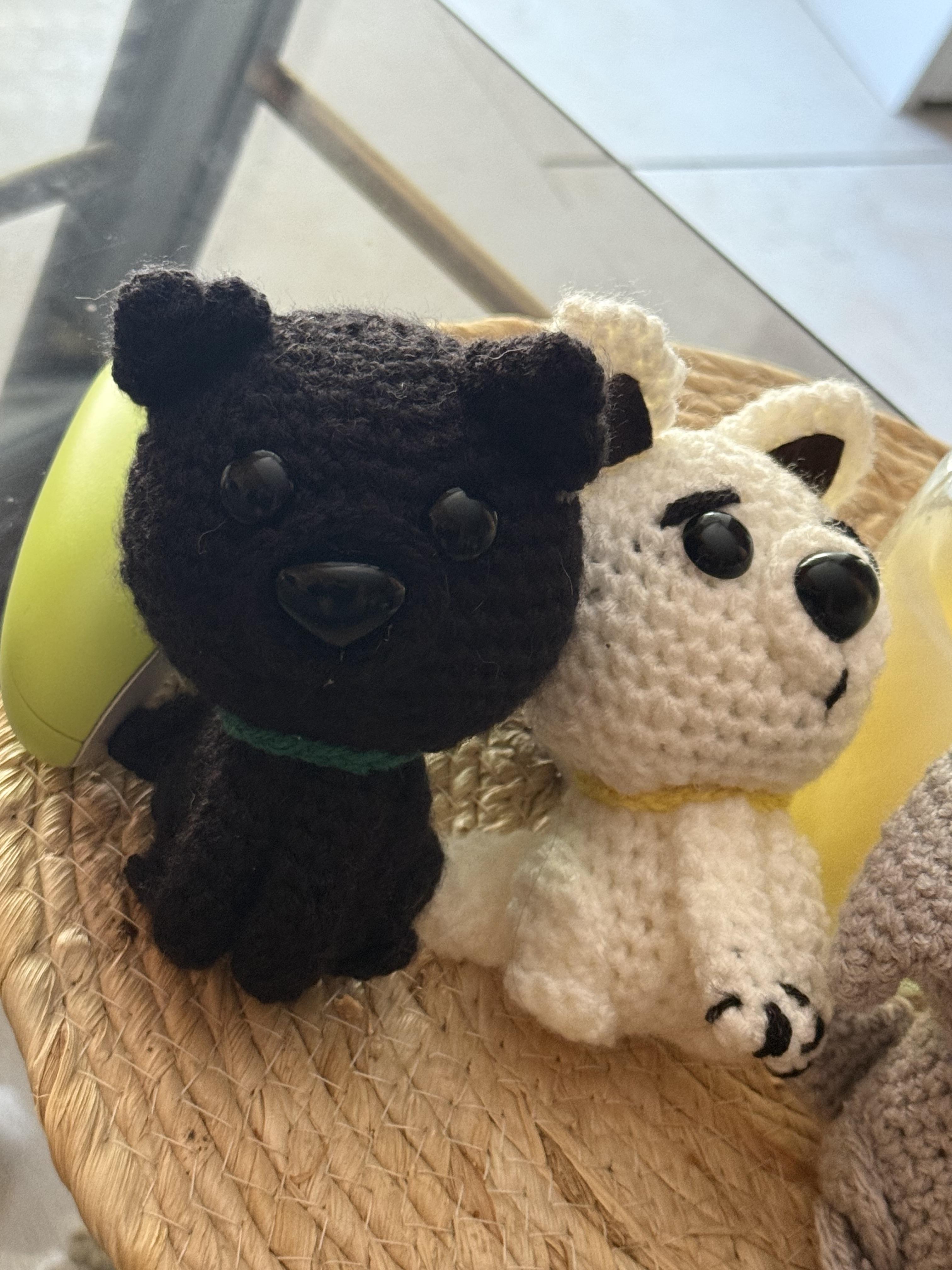 troc de troc réserver peluche 4 chiens lot vu ensemble avec diverstroc image 2